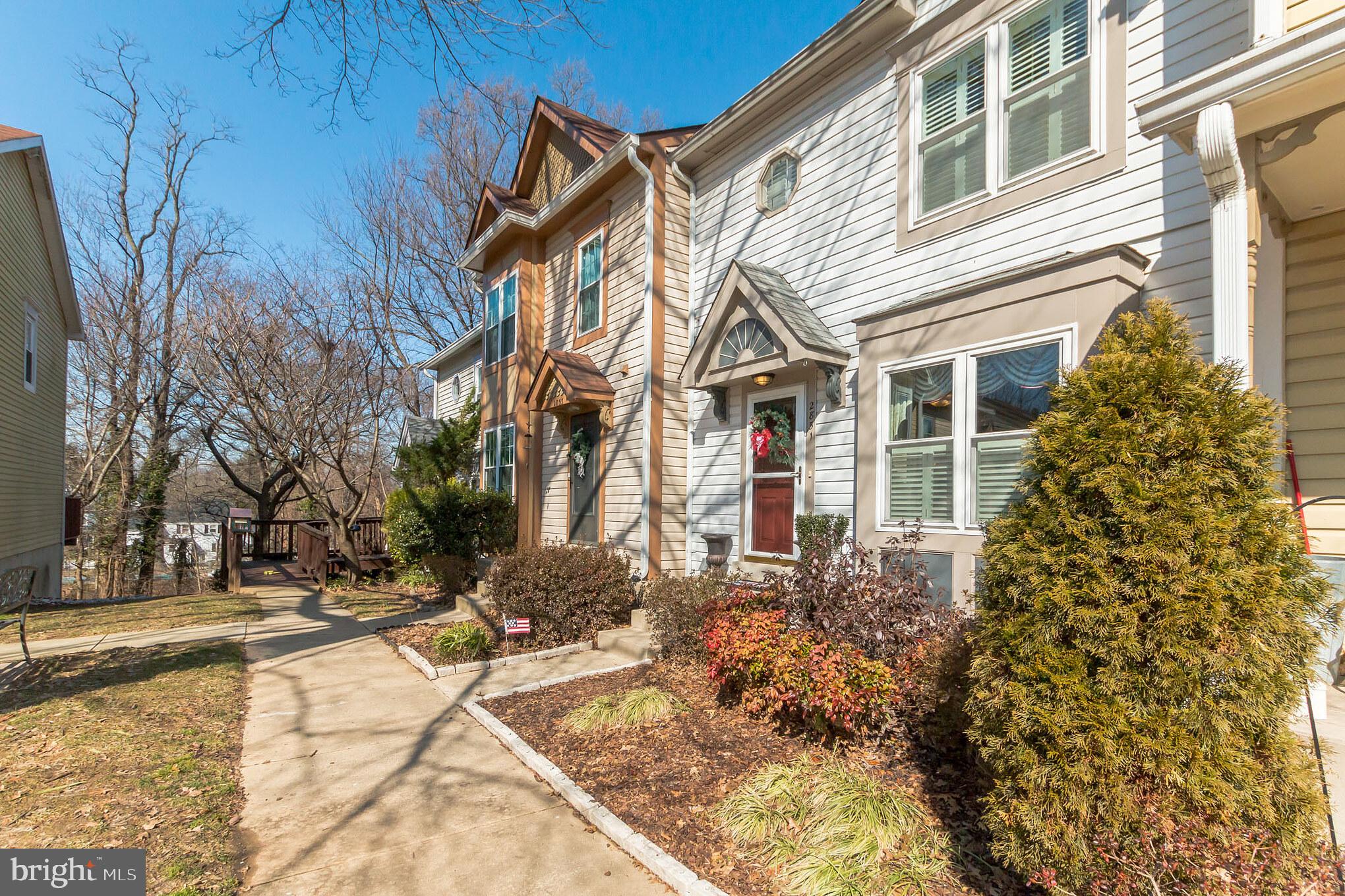 WHEATON HILLS - Residential