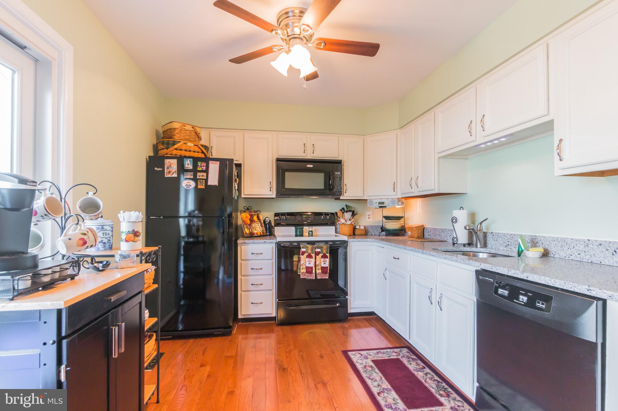 WHEATON HILLS - Residential