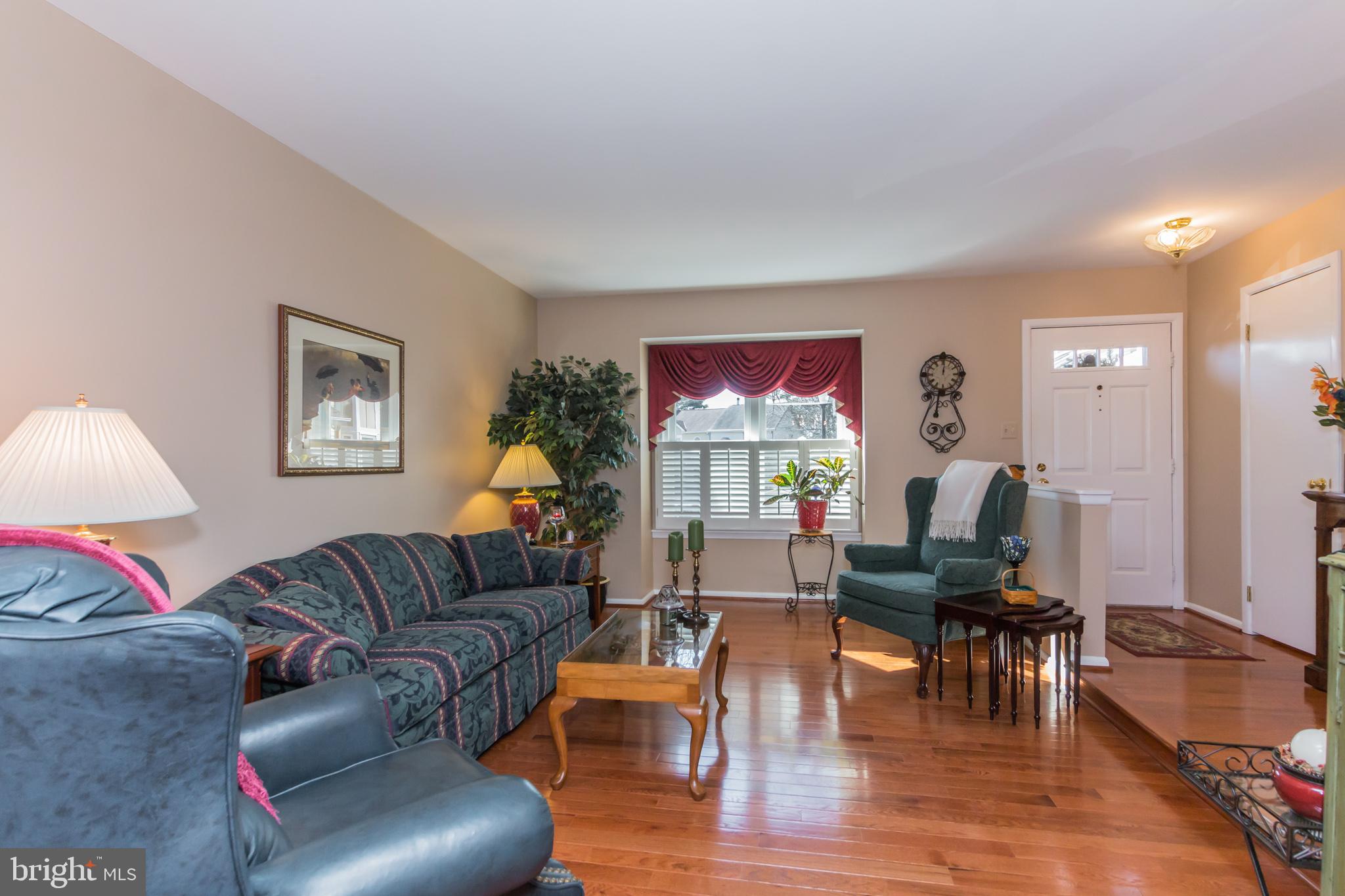 WHEATON HILLS - Residential