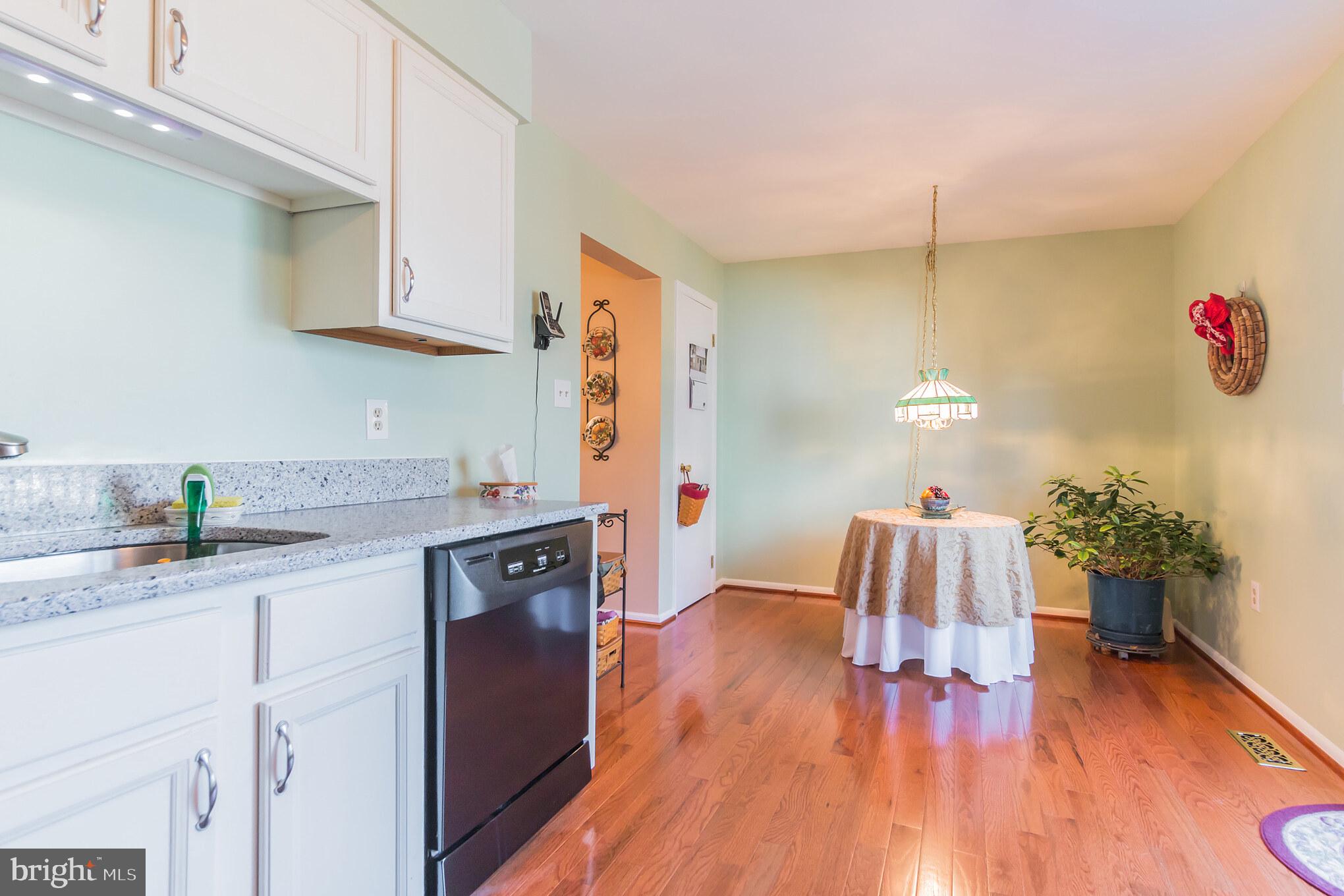 WHEATON HILLS - Residential