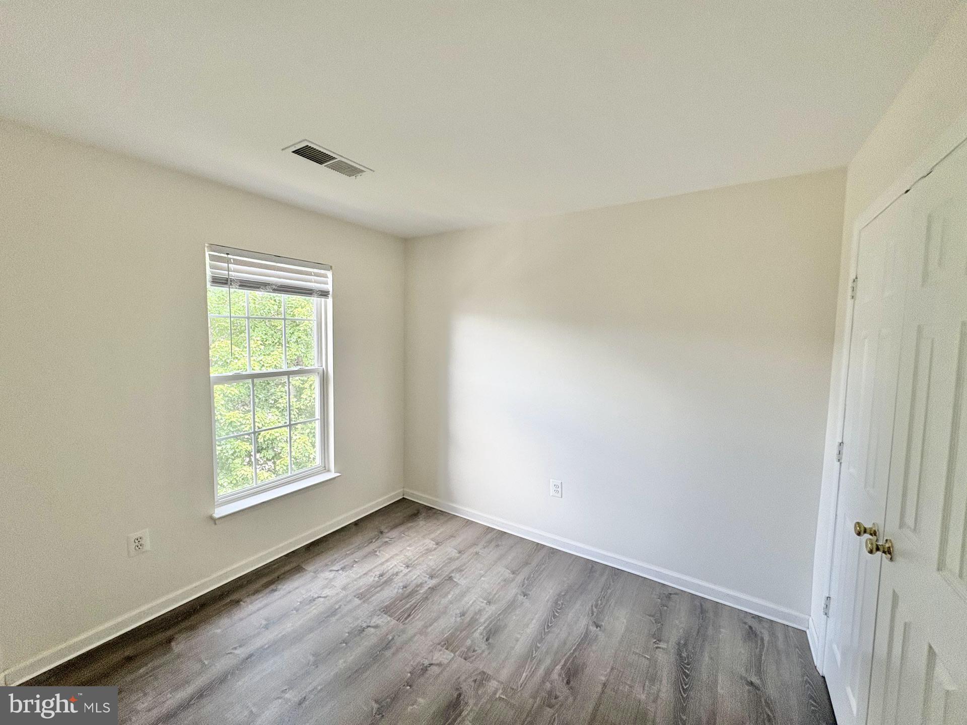 APPLE GROVE - Residential Lease