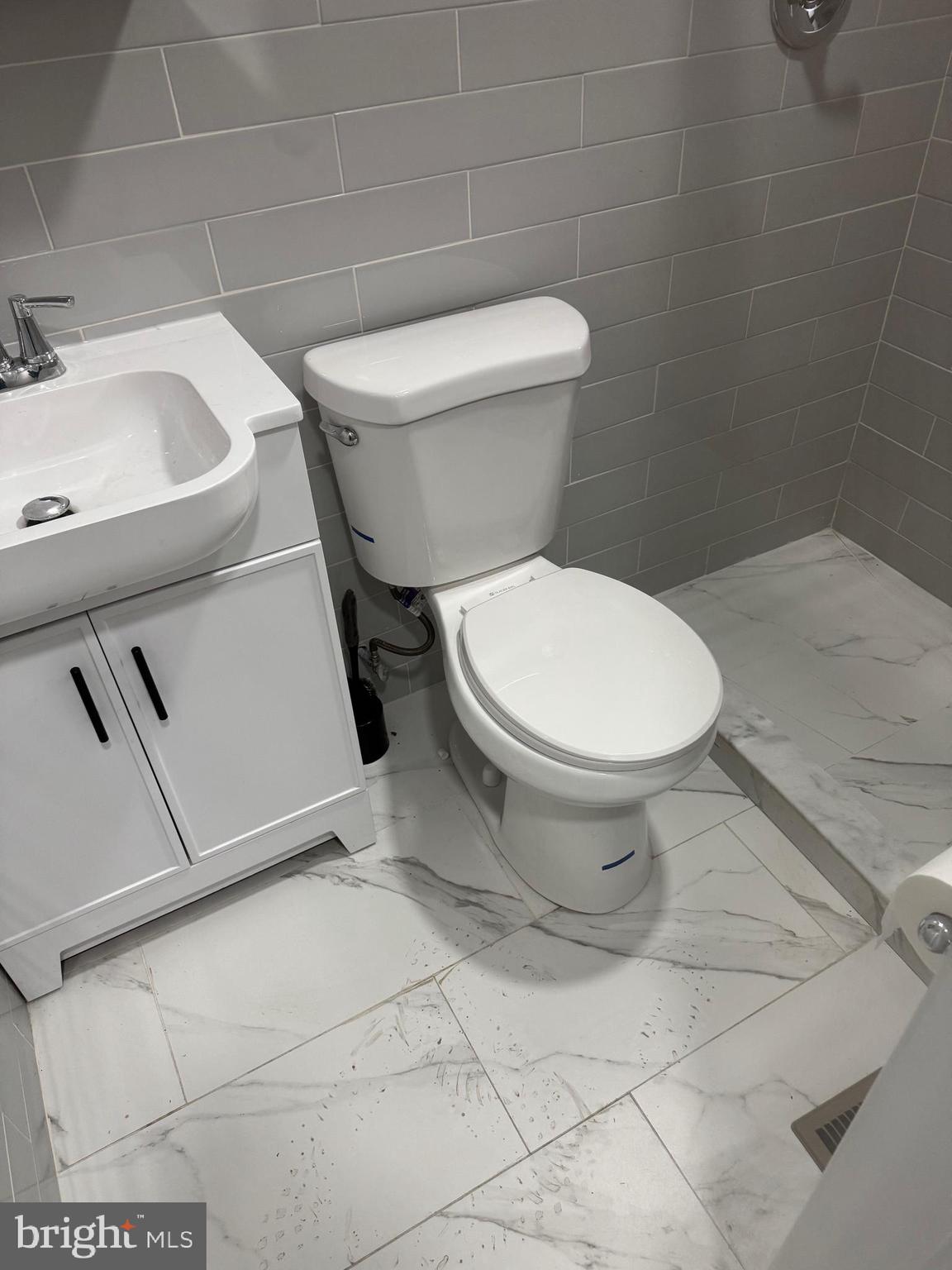 CHESTER CITY - Residential Lease