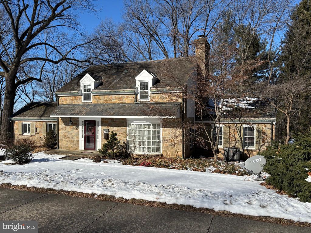 Photo of 304 Spring Garden Street, EPHRATA, PA 17522 (MLS # PALA2063764)