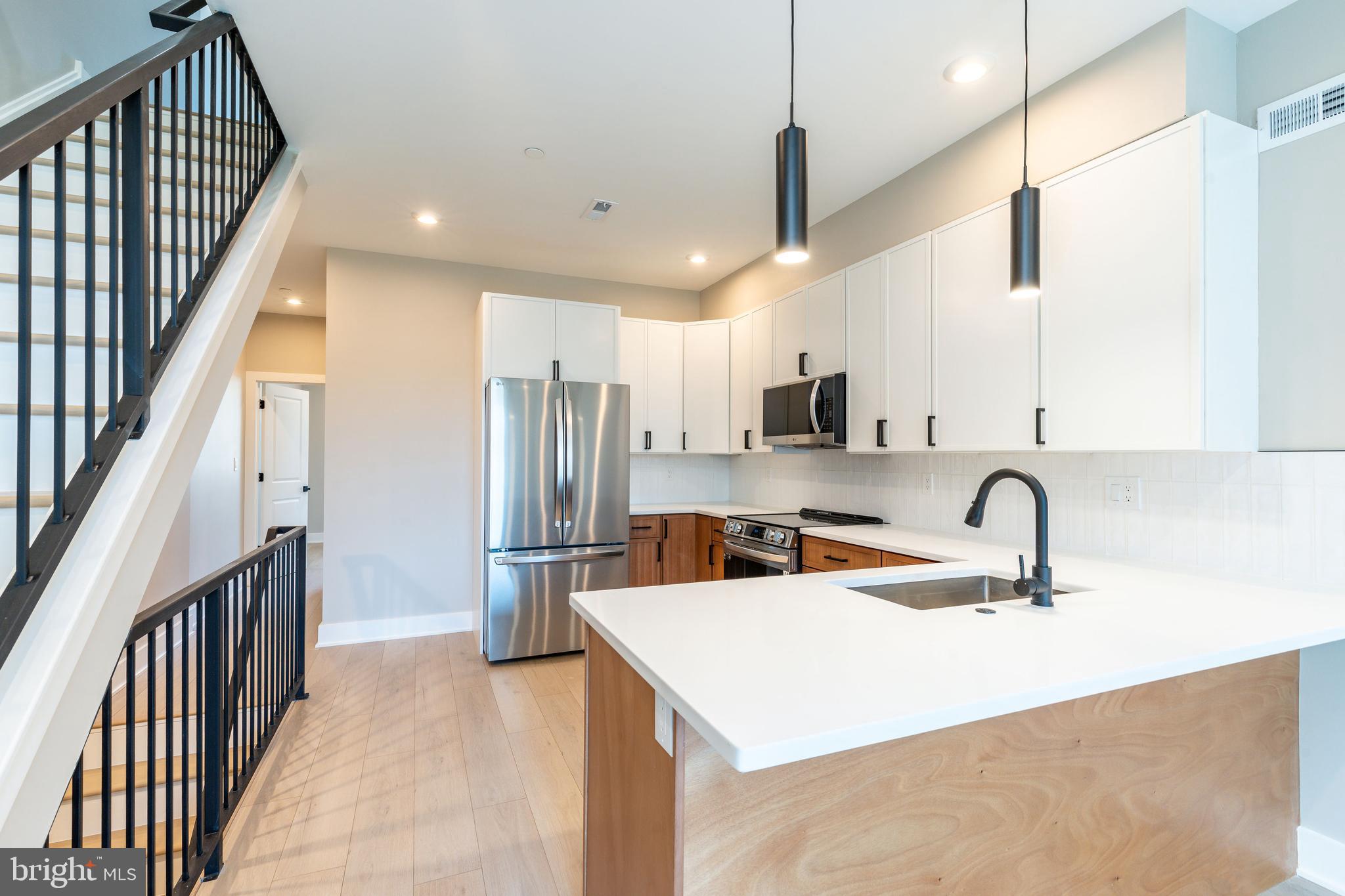 OLDE KENSINGTON - Residential Income