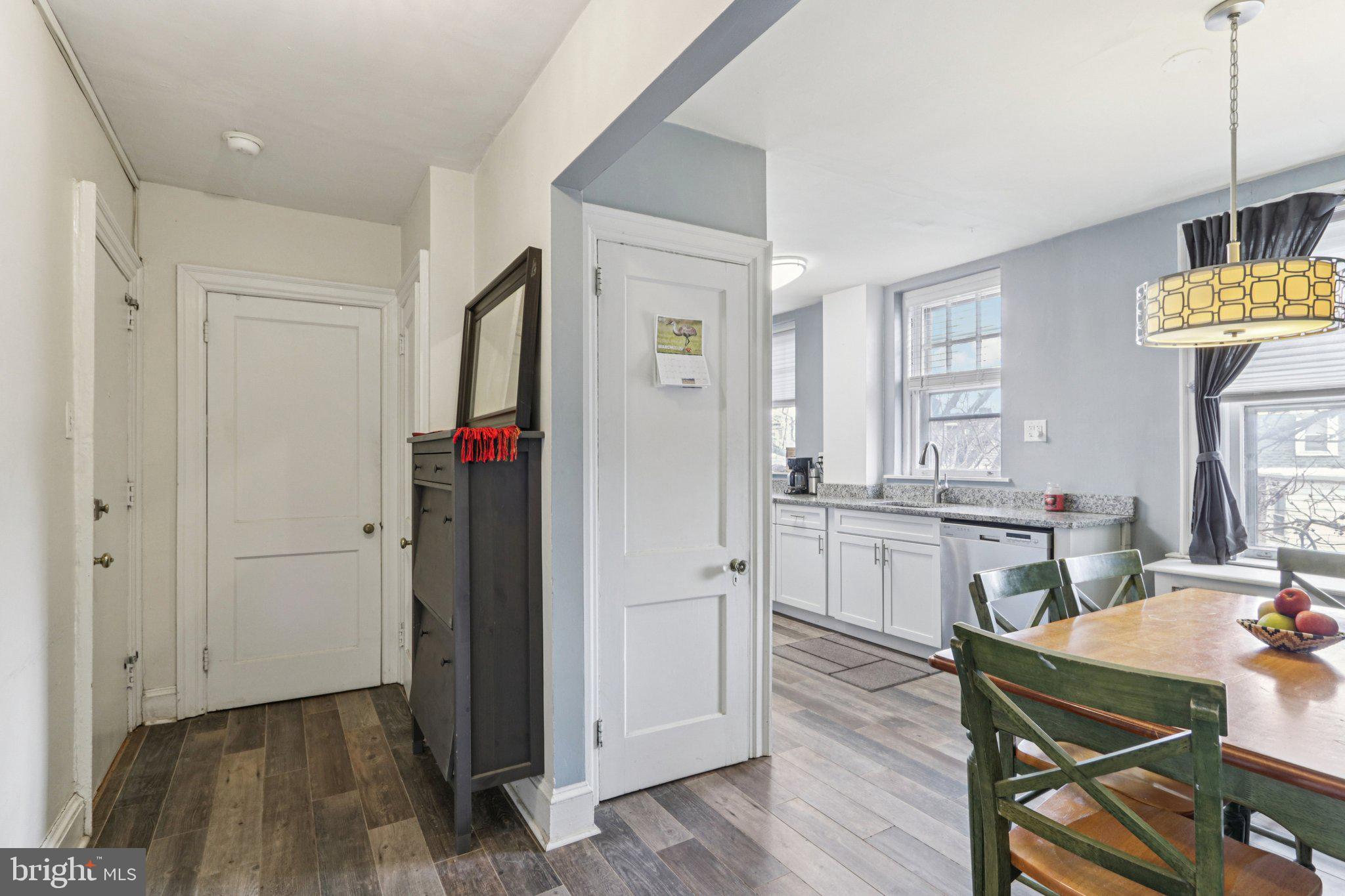 UNIVERSITY CITY - Residential