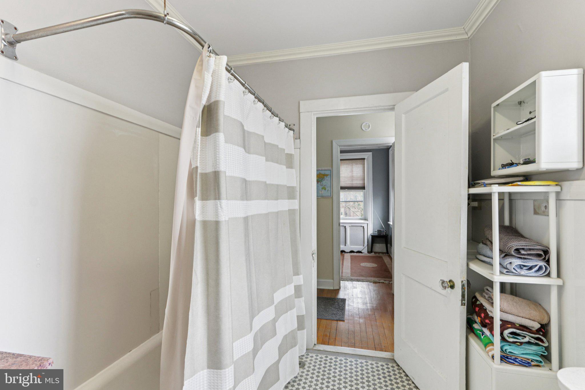 UNIVERSITY CITY - Residential