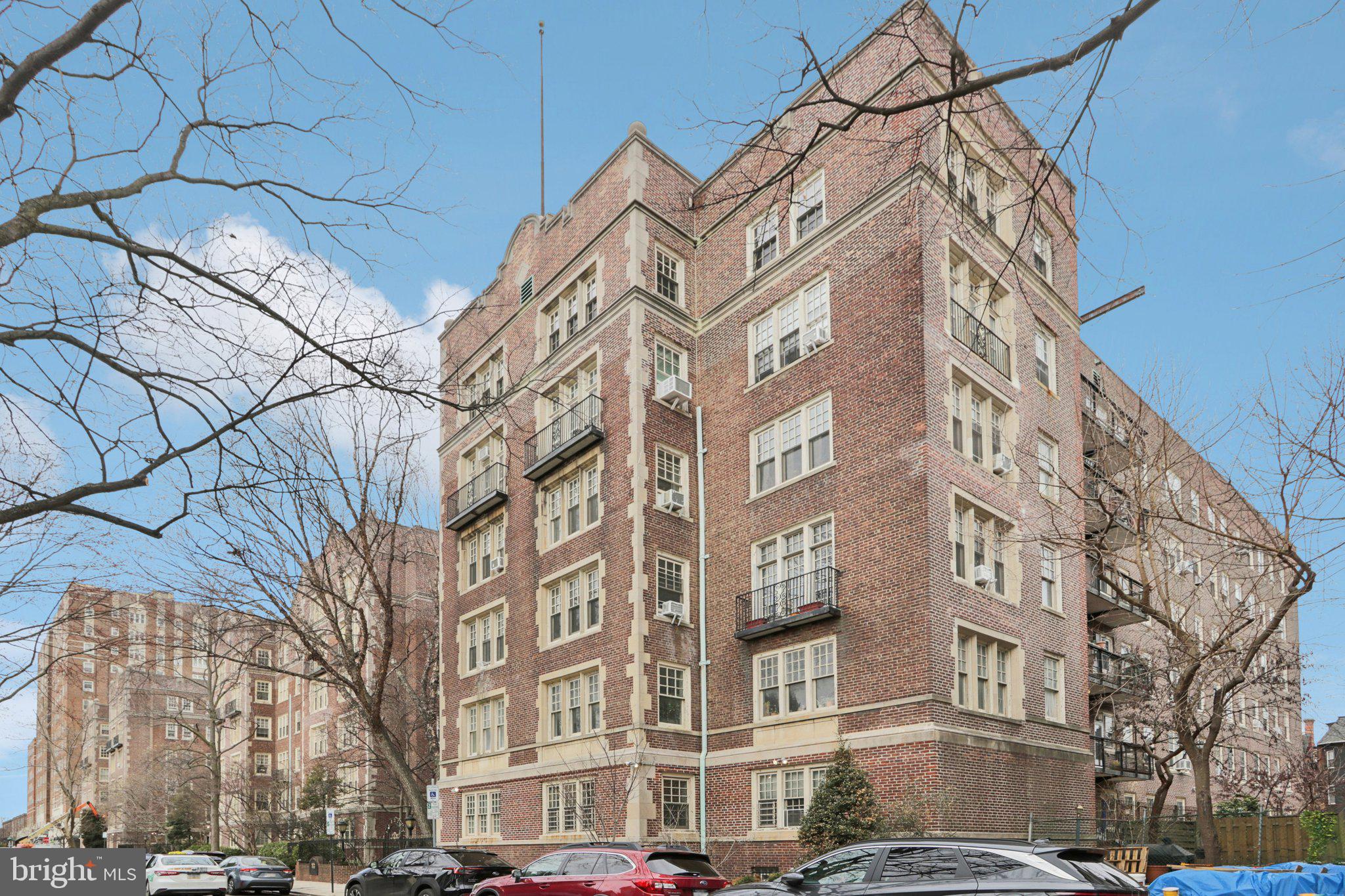 UNIVERSITY CITY - Residential