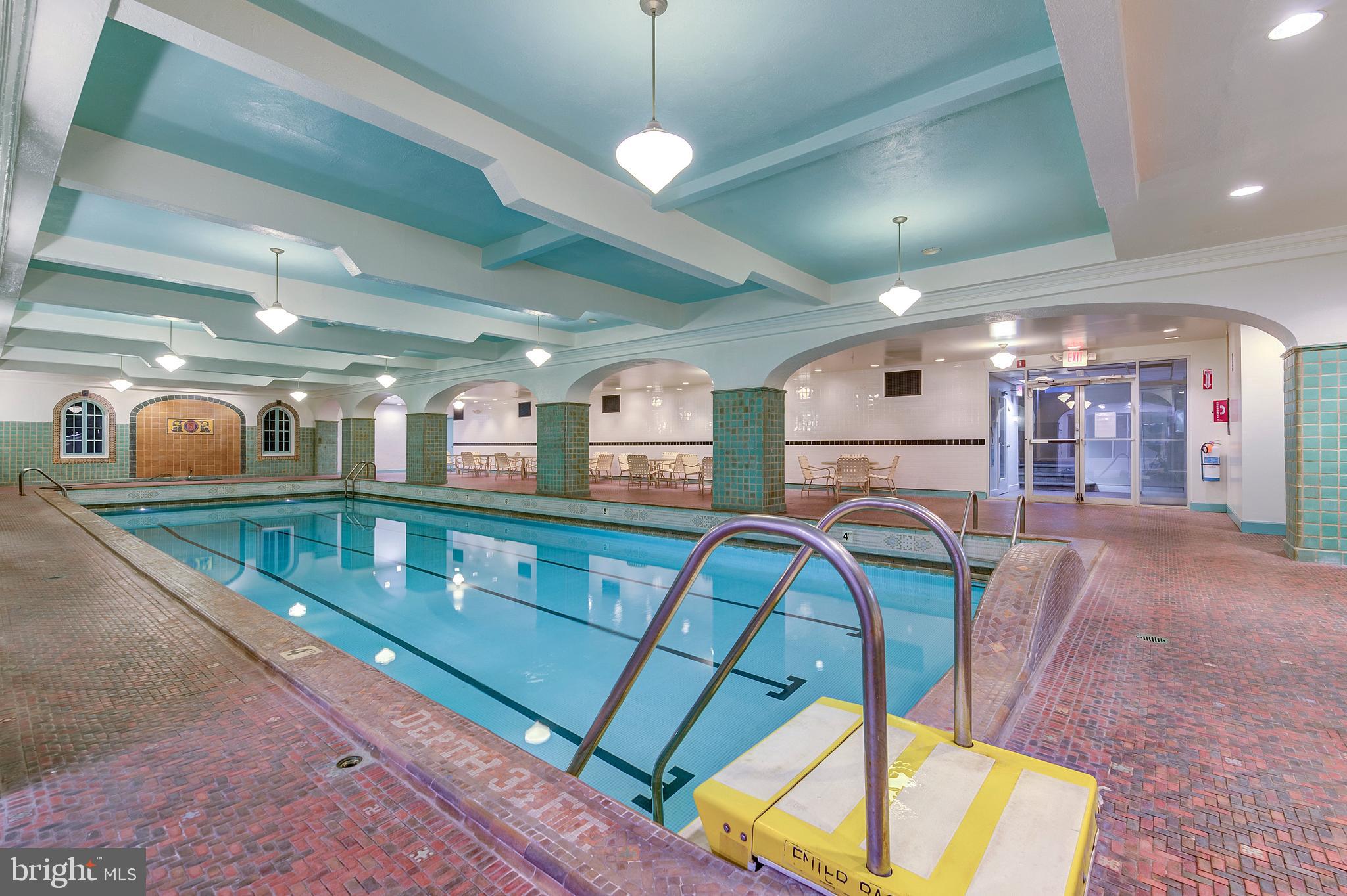 UNIVERSITY CITY - Residential