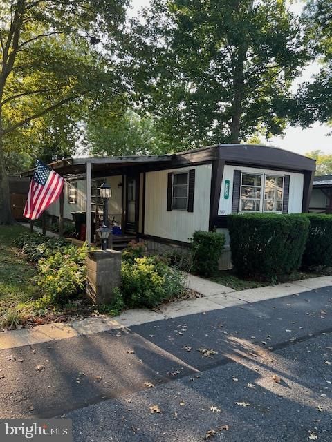 76 MALIBU BOULEVARD CARLISLE PA 17015