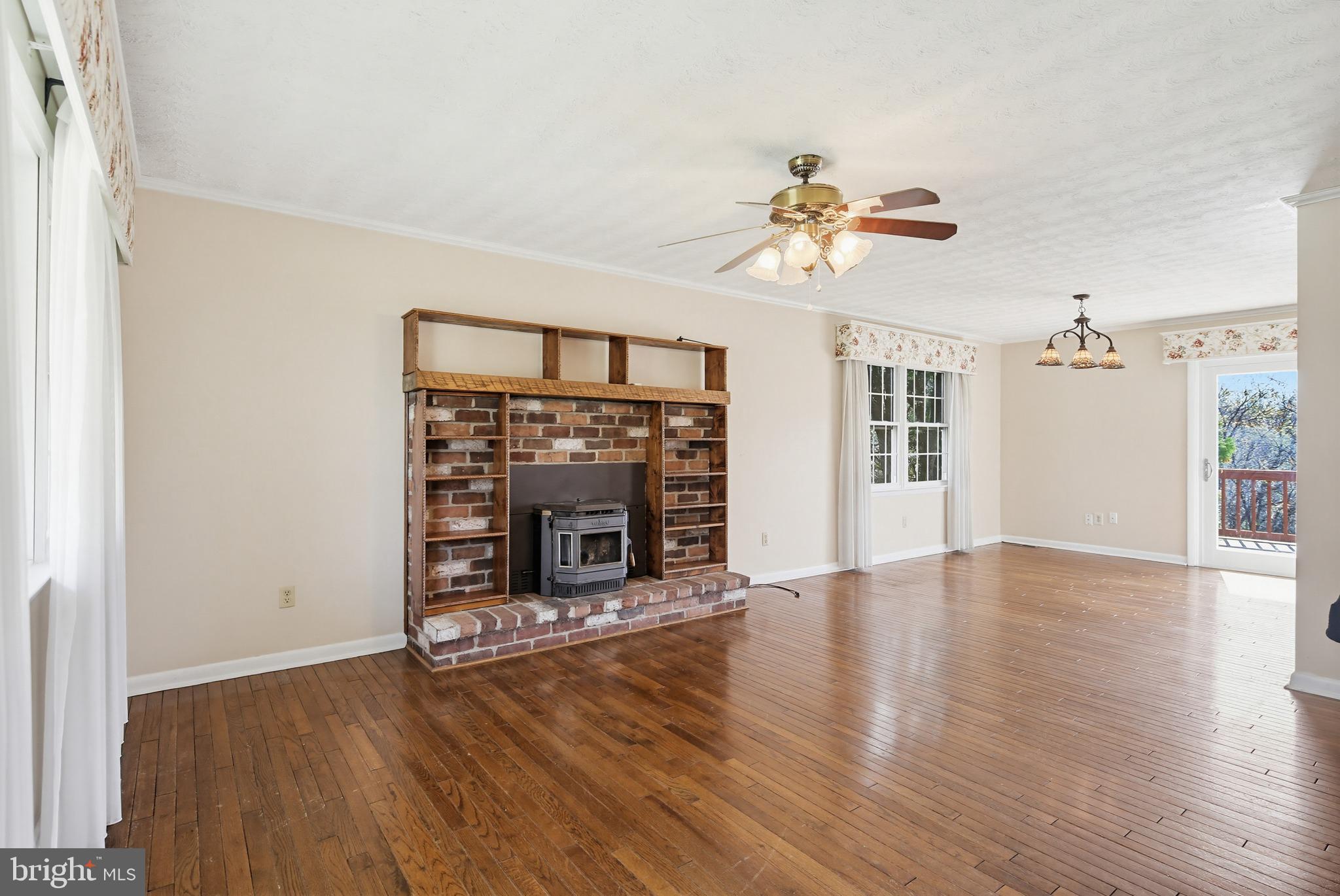 CAMBRIDGE ESTATES - Residential