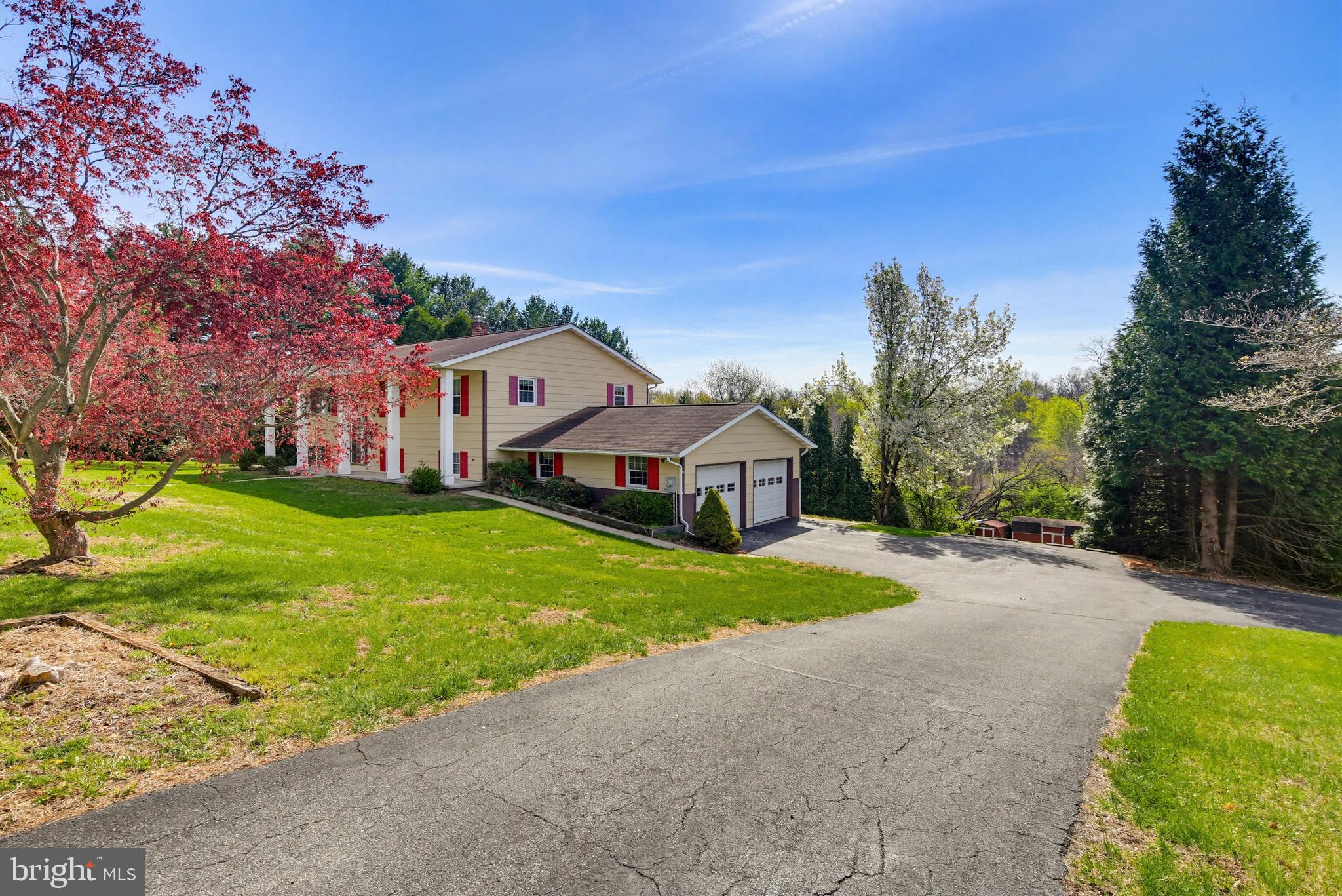 CAMBRIDGE ESTATES - Residential