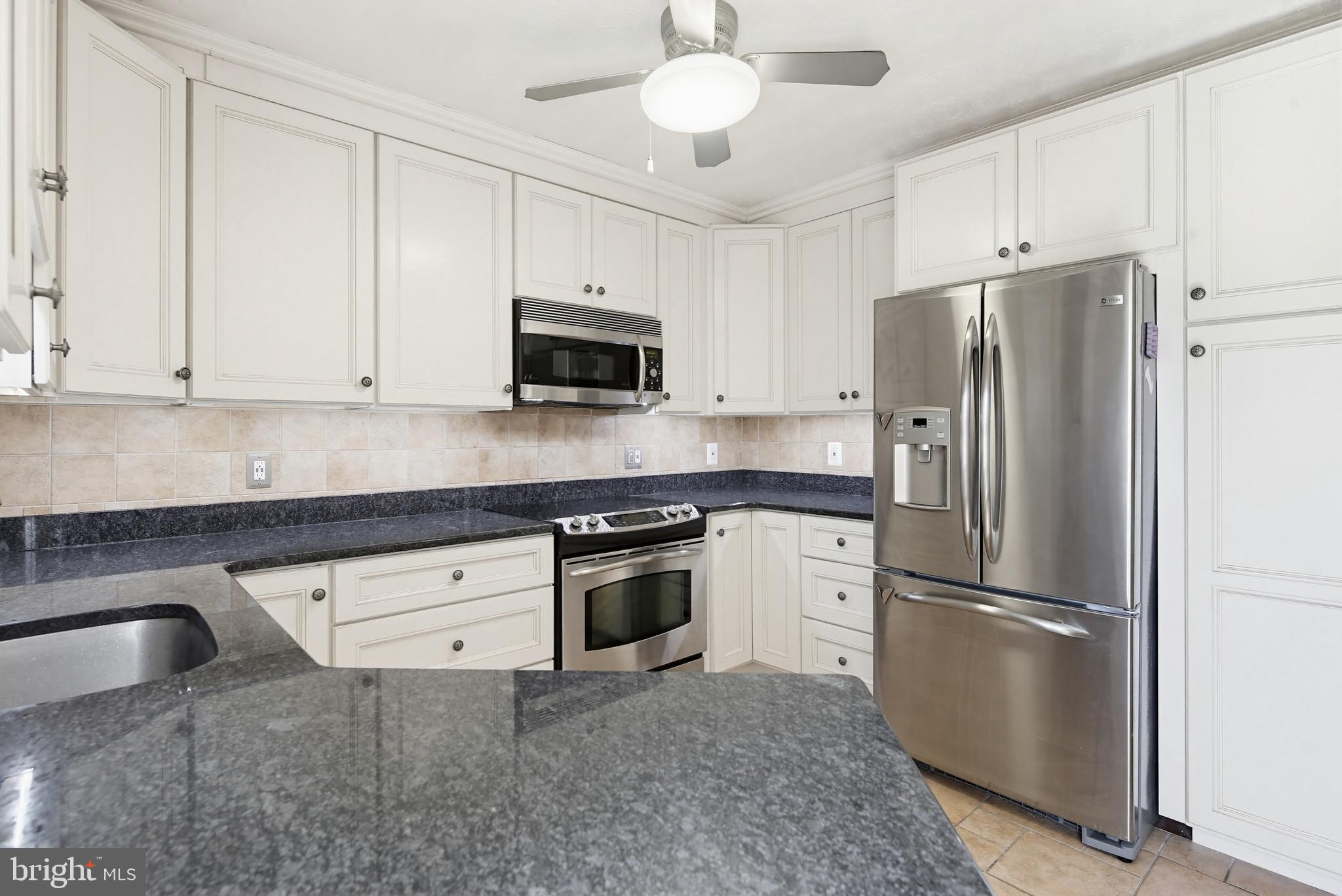 CAMBRIDGE ESTATES - Residential