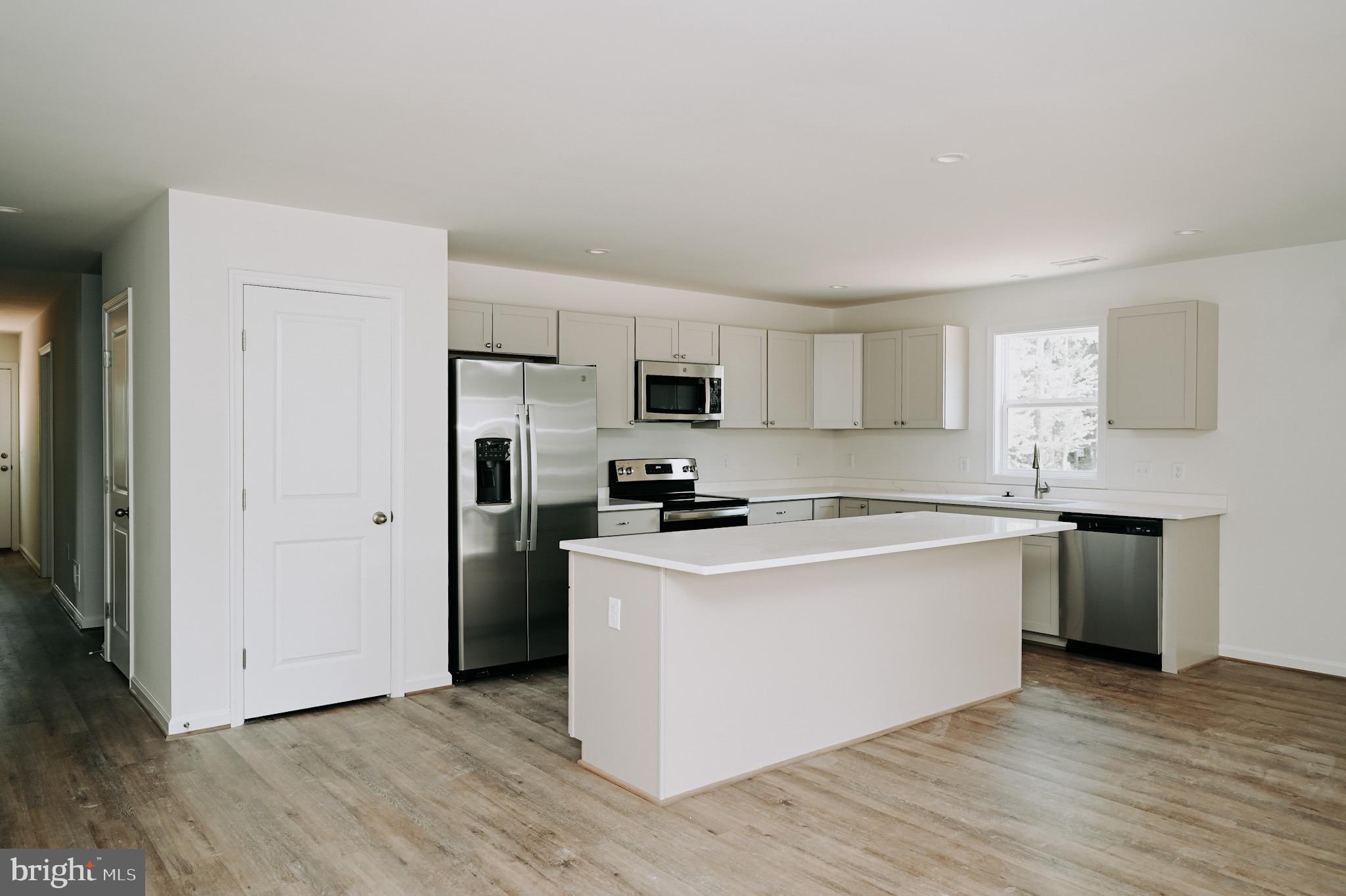 PLACID BAY ESTATES - Residential