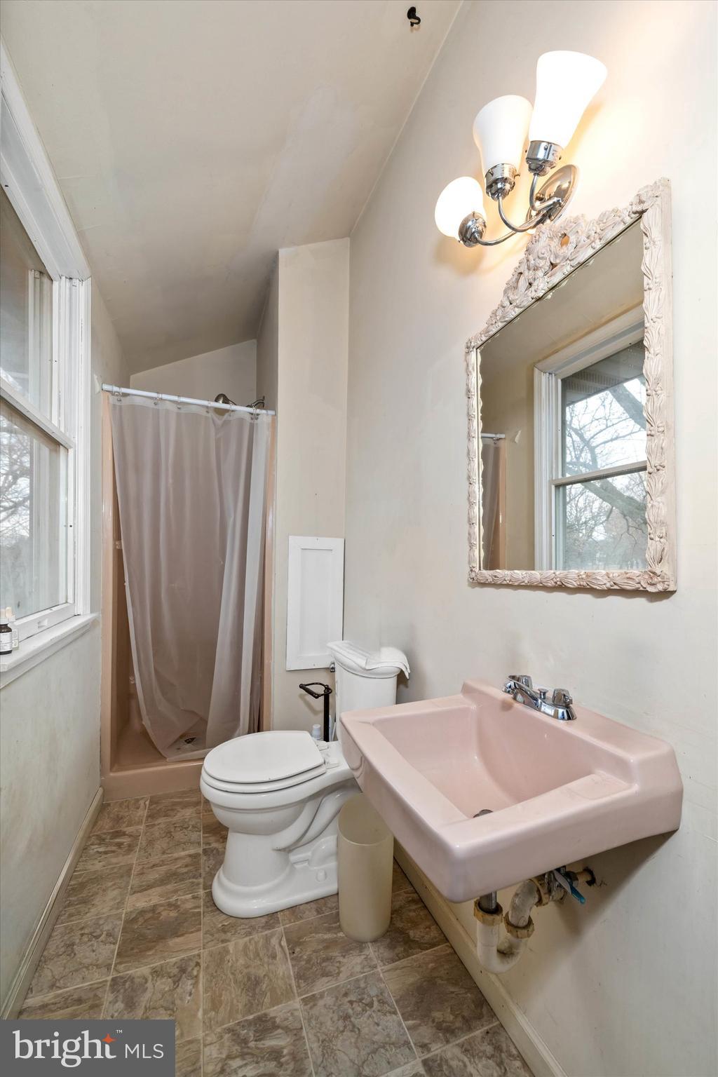 LOWER OXFORD TWP - Residential