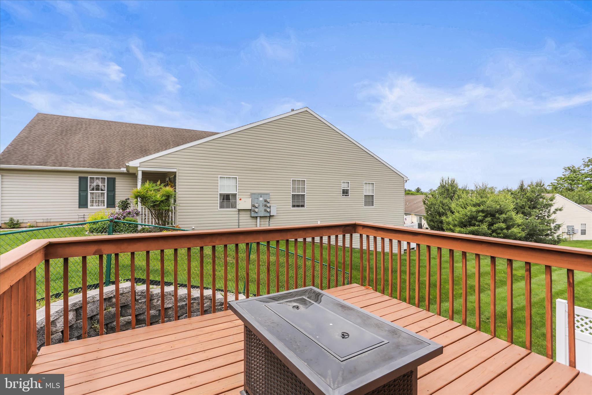 EQUINE MEADOWS - Residential