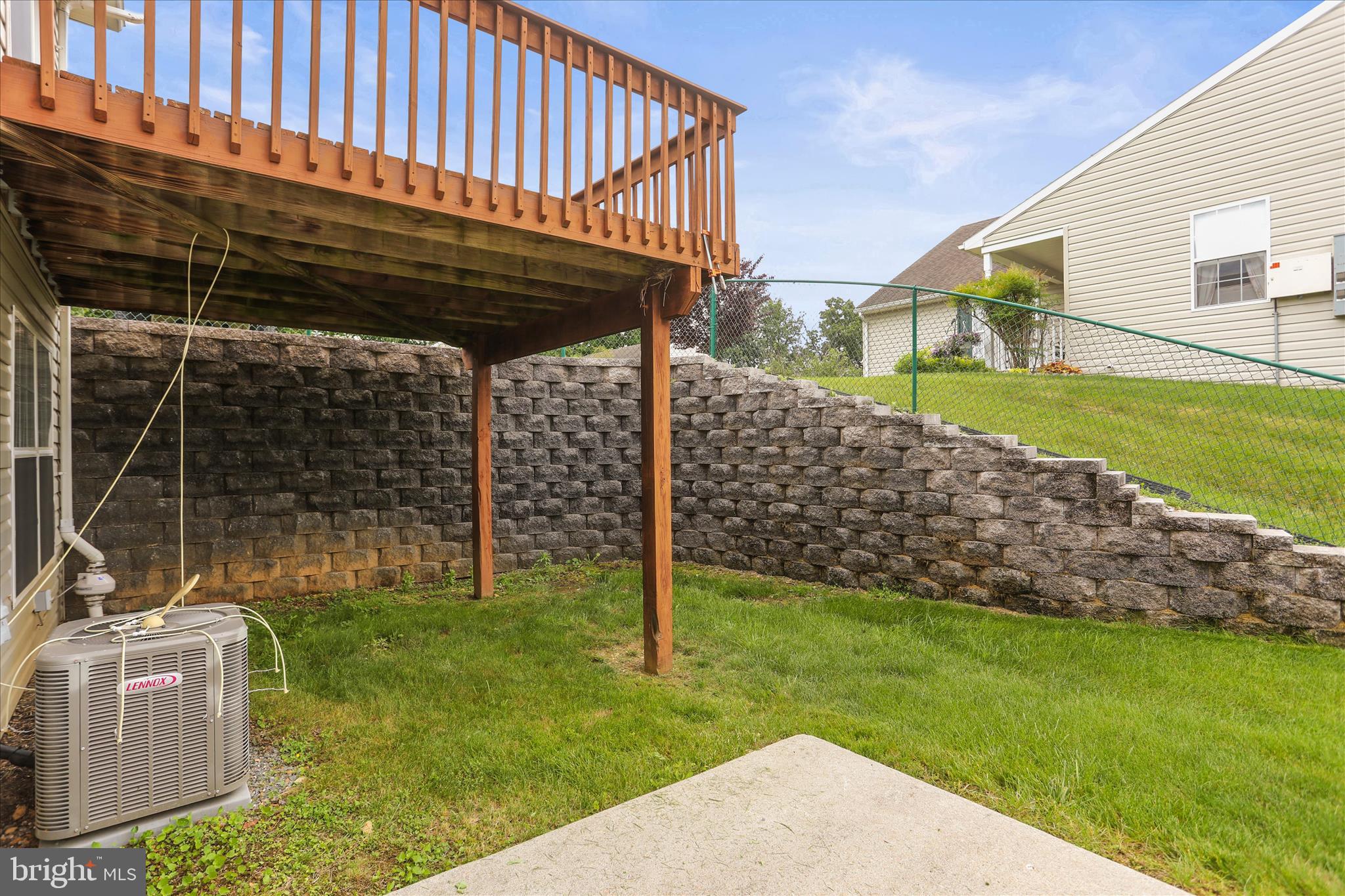 EQUINE MEADOWS - Residential