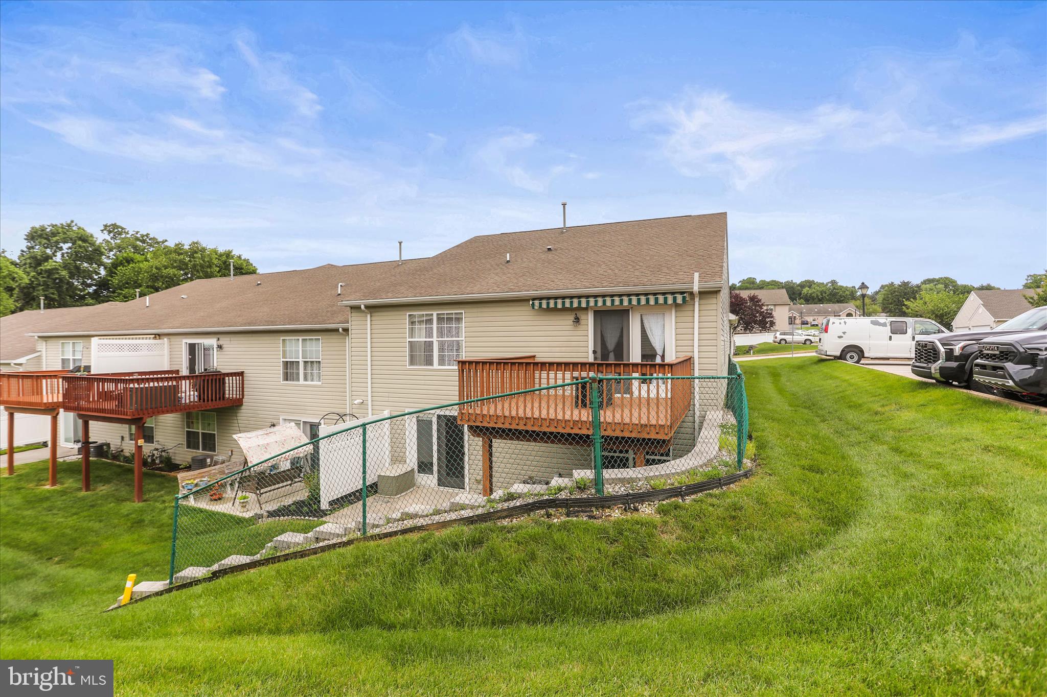 EQUINE MEADOWS - Residential