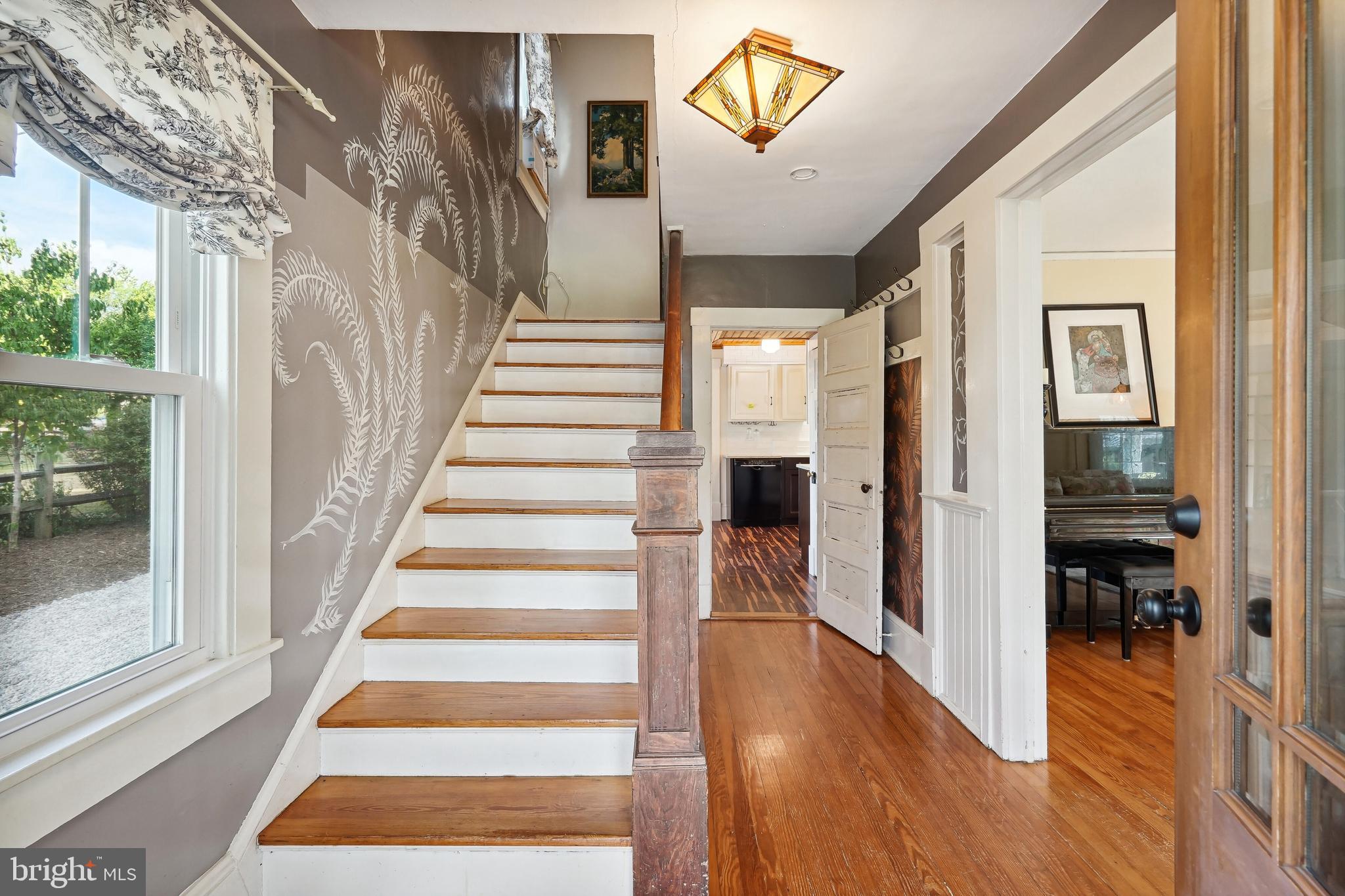 RIDGEVIEW - Residential