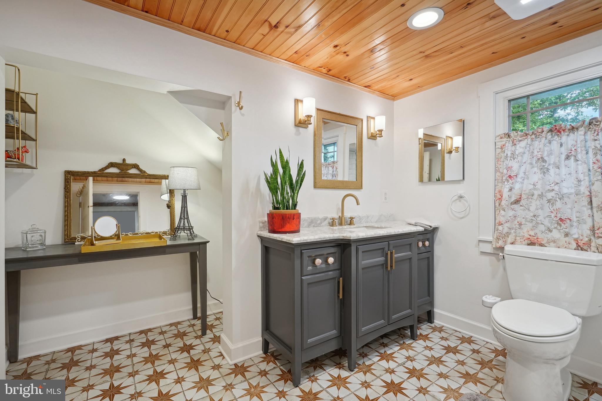 RIDGEVIEW - Residential