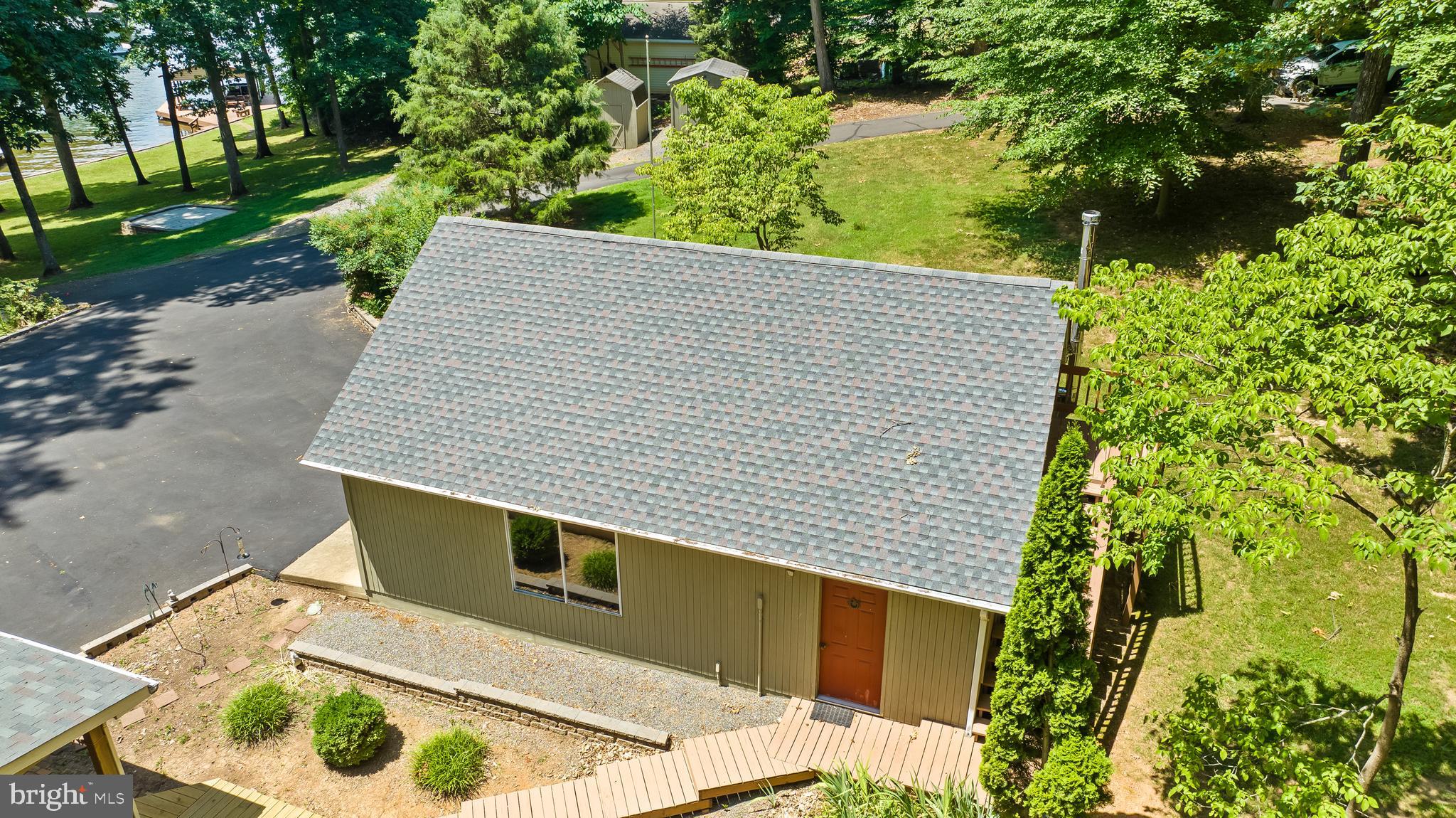 BOTH WATERS ESTATES - Residential