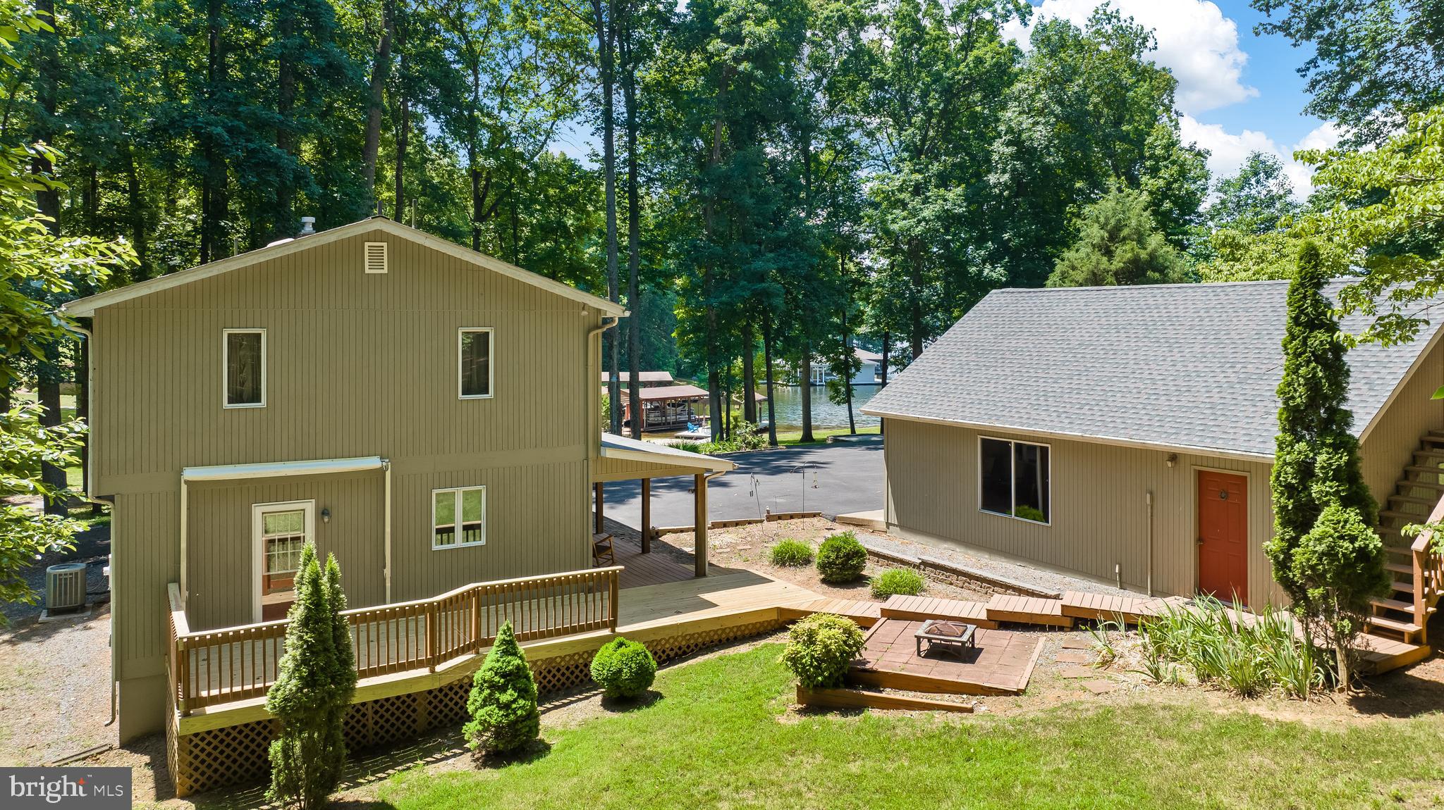 BOTH WATERS ESTATES - Residential