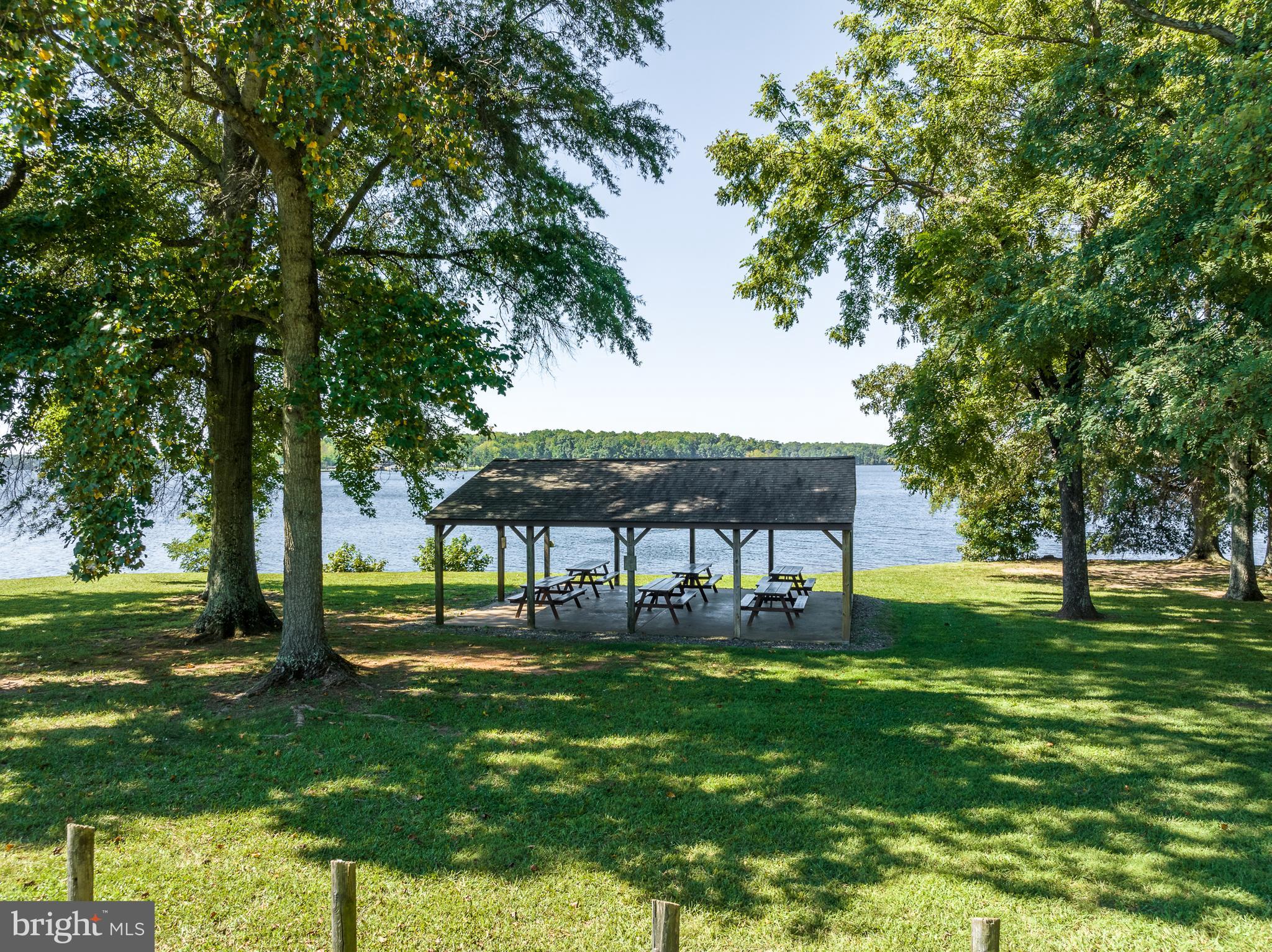 BOTH WATERS ESTATES - Residential