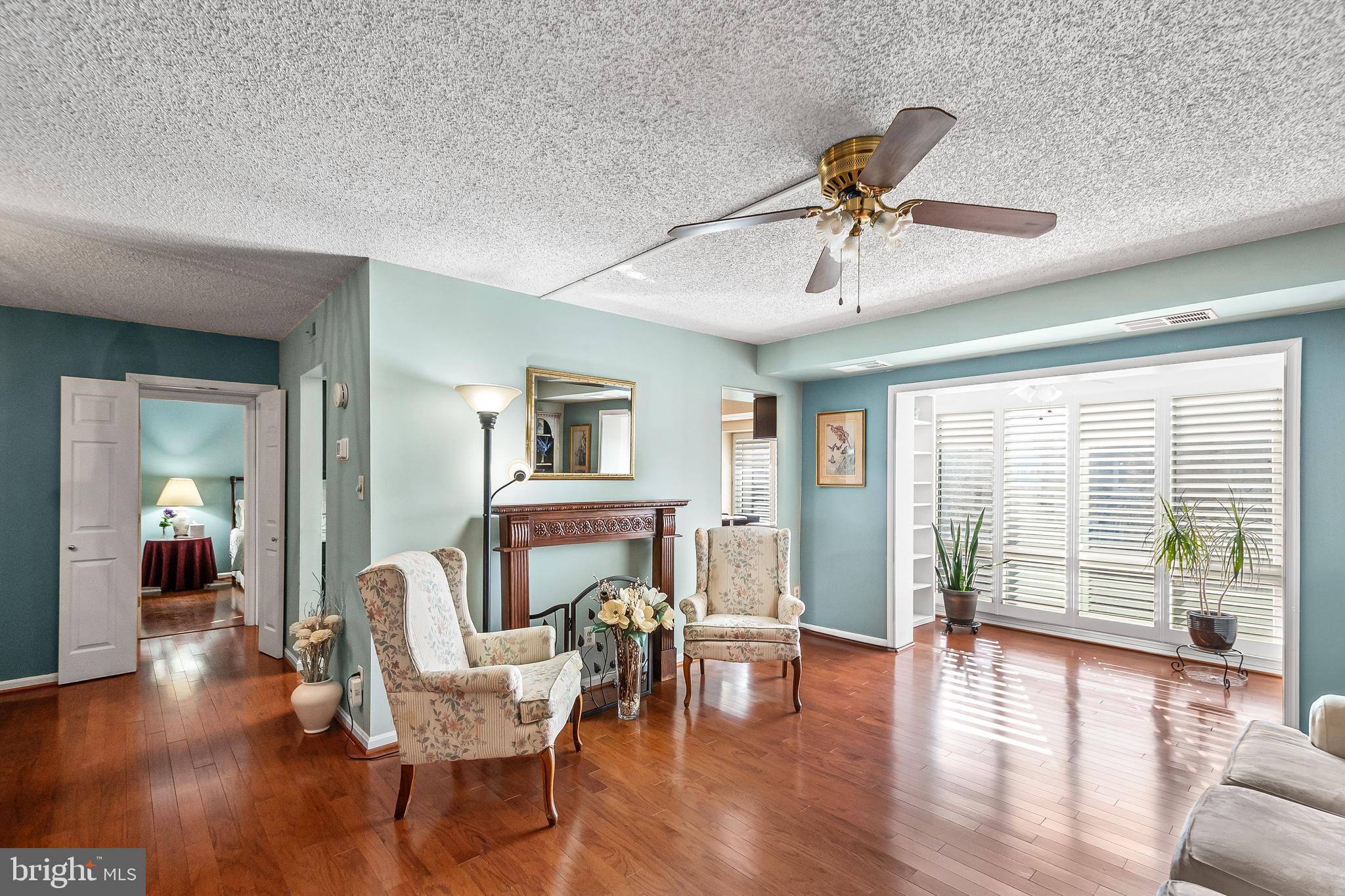 VISTAS OF VIENNA CONDOMINIUMS - Residential