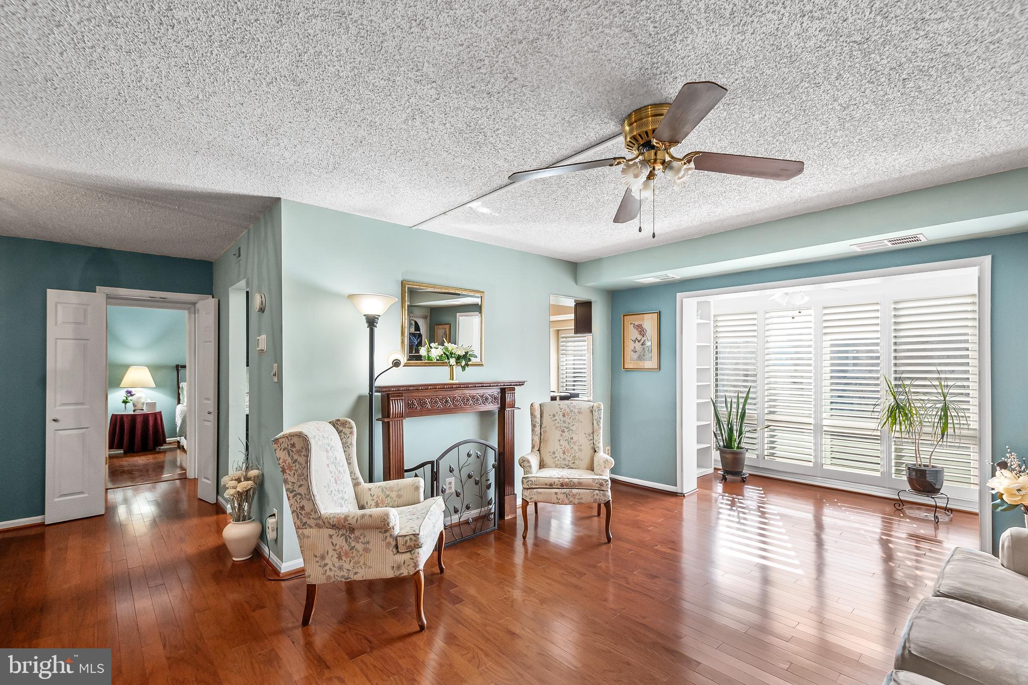 VISTAS OF VIENNA CONDOMINIUMS - Residential