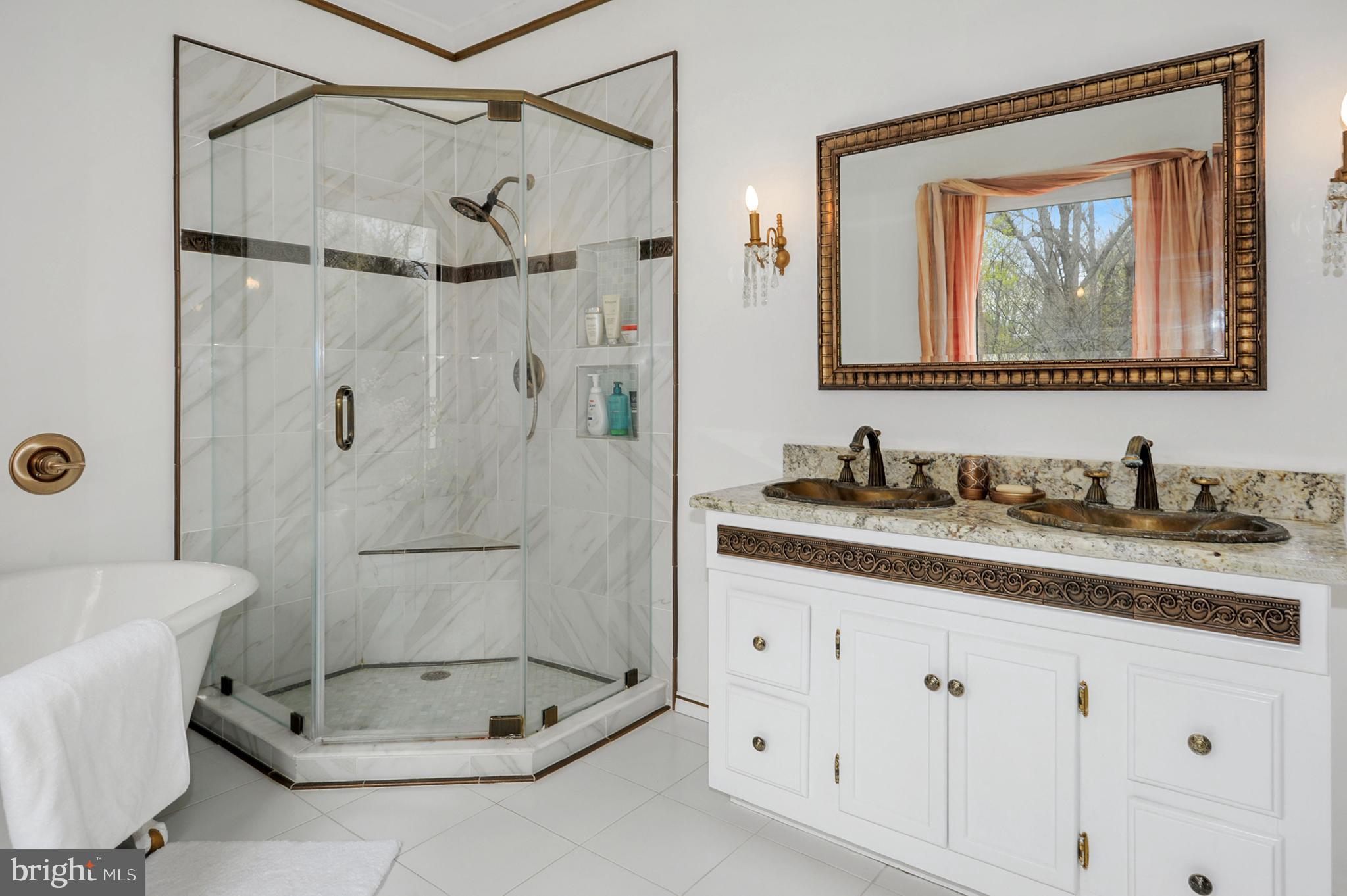 TAYLOR SPENCER - Residential