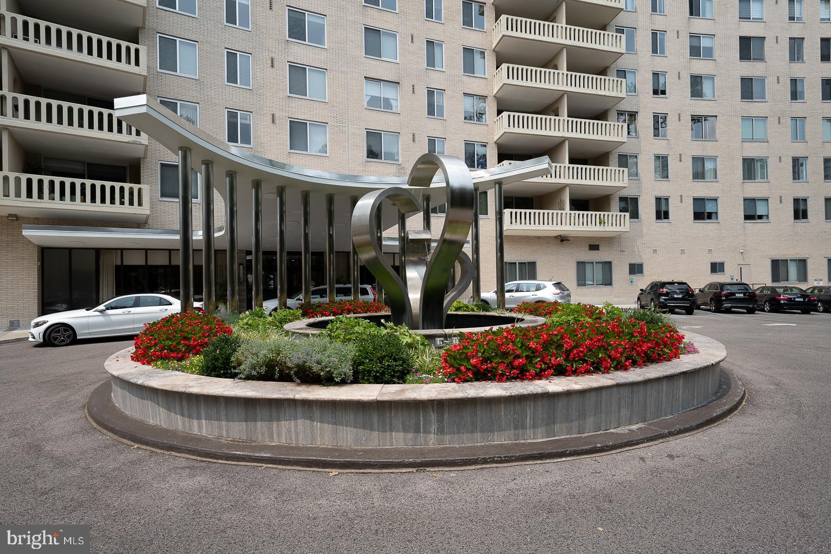 PRESIDENTIAL ESTS - Residential Lease