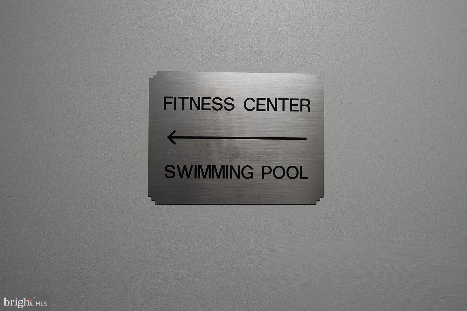 PRESIDENTIAL ESTS - Residential Lease