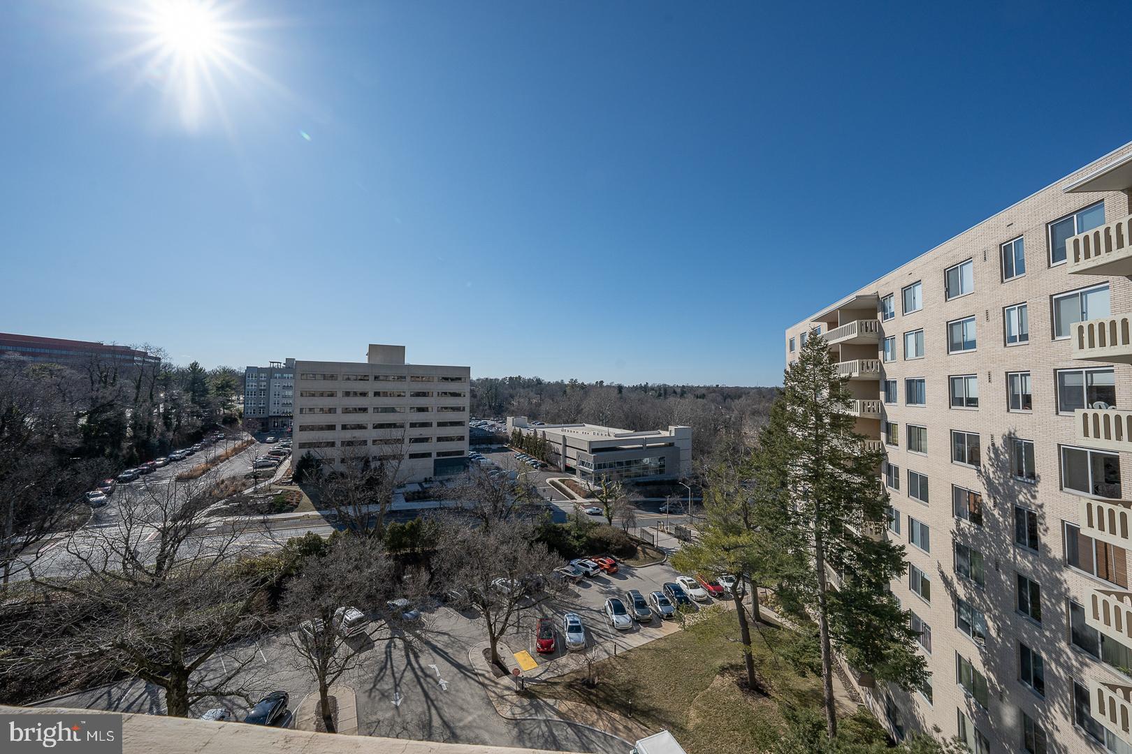 PRESIDENTIAL ESTS - Residential Lease