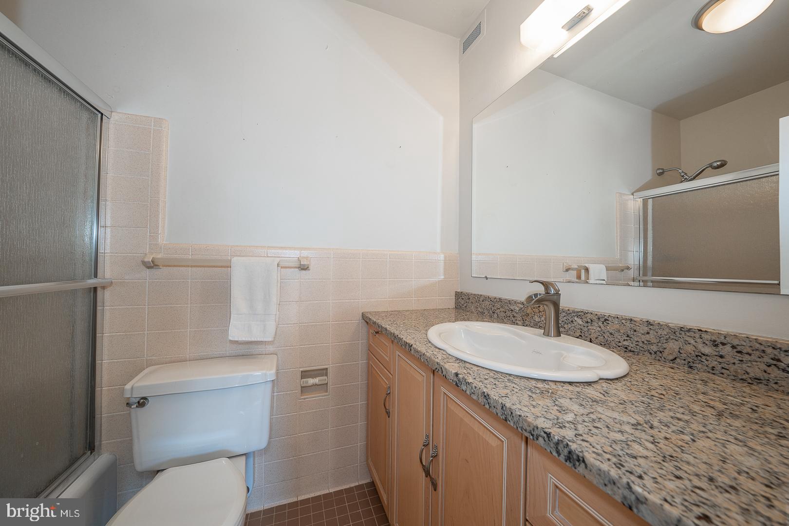 PRESIDENTIAL ESTS - Residential Lease