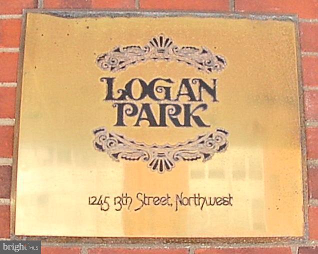 LOGAN CIRCLE - Residential Lease