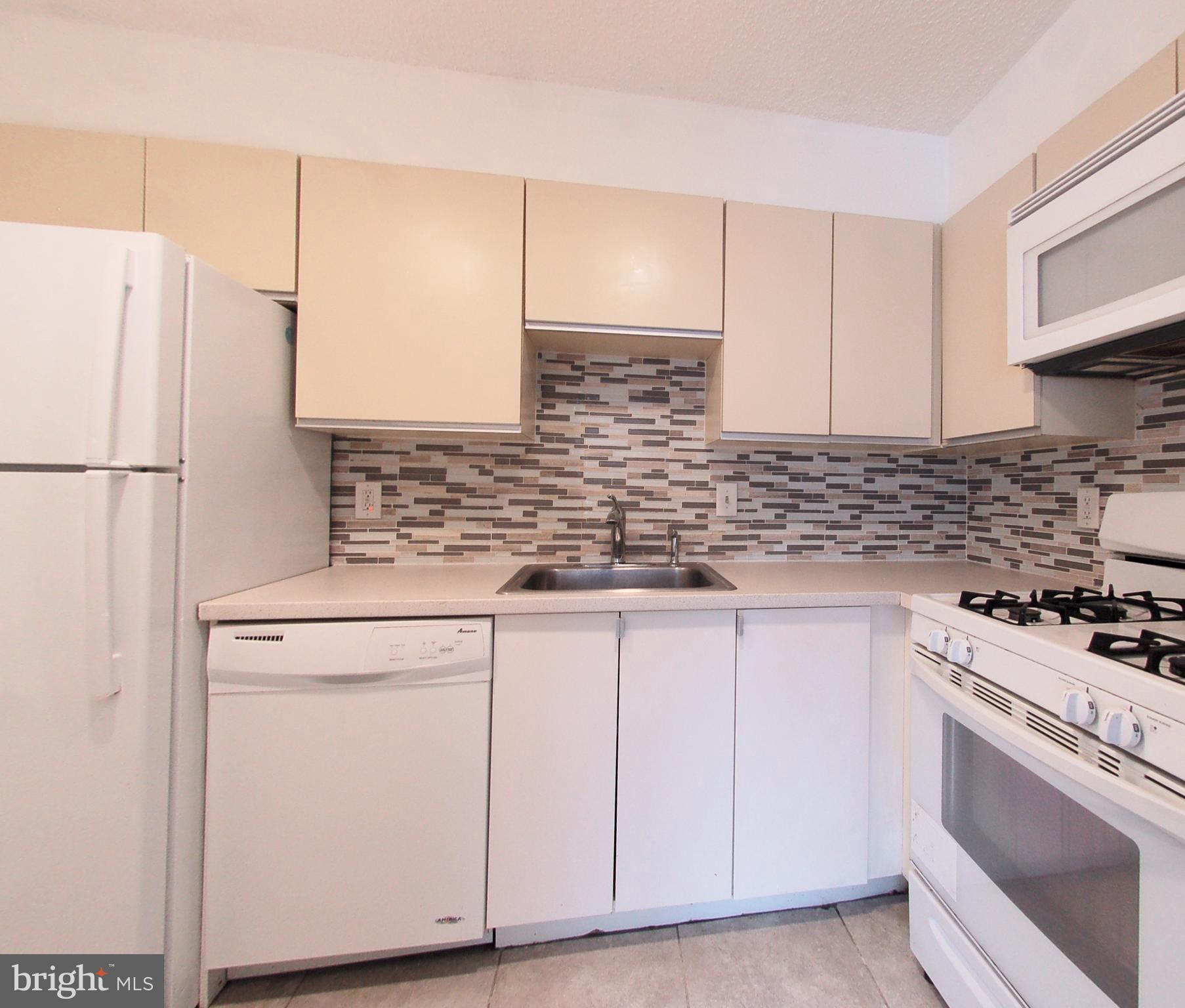 LOGAN CIRCLE - Residential Lease