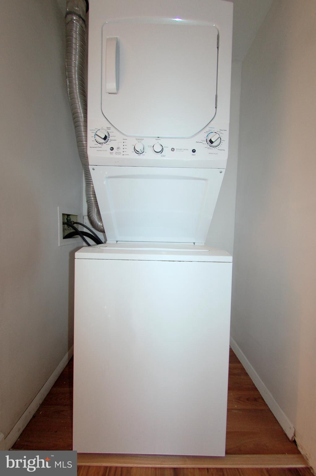 LOGAN CIRCLE - Residential Lease