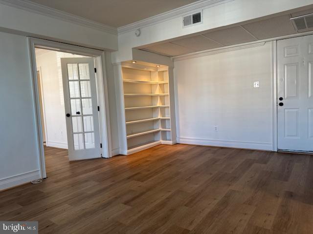 COLONIAL VILLAGE - Residential Lease