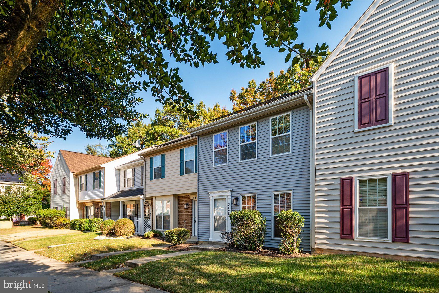 ROSECROFT VILLAGE PLAT T - Residential