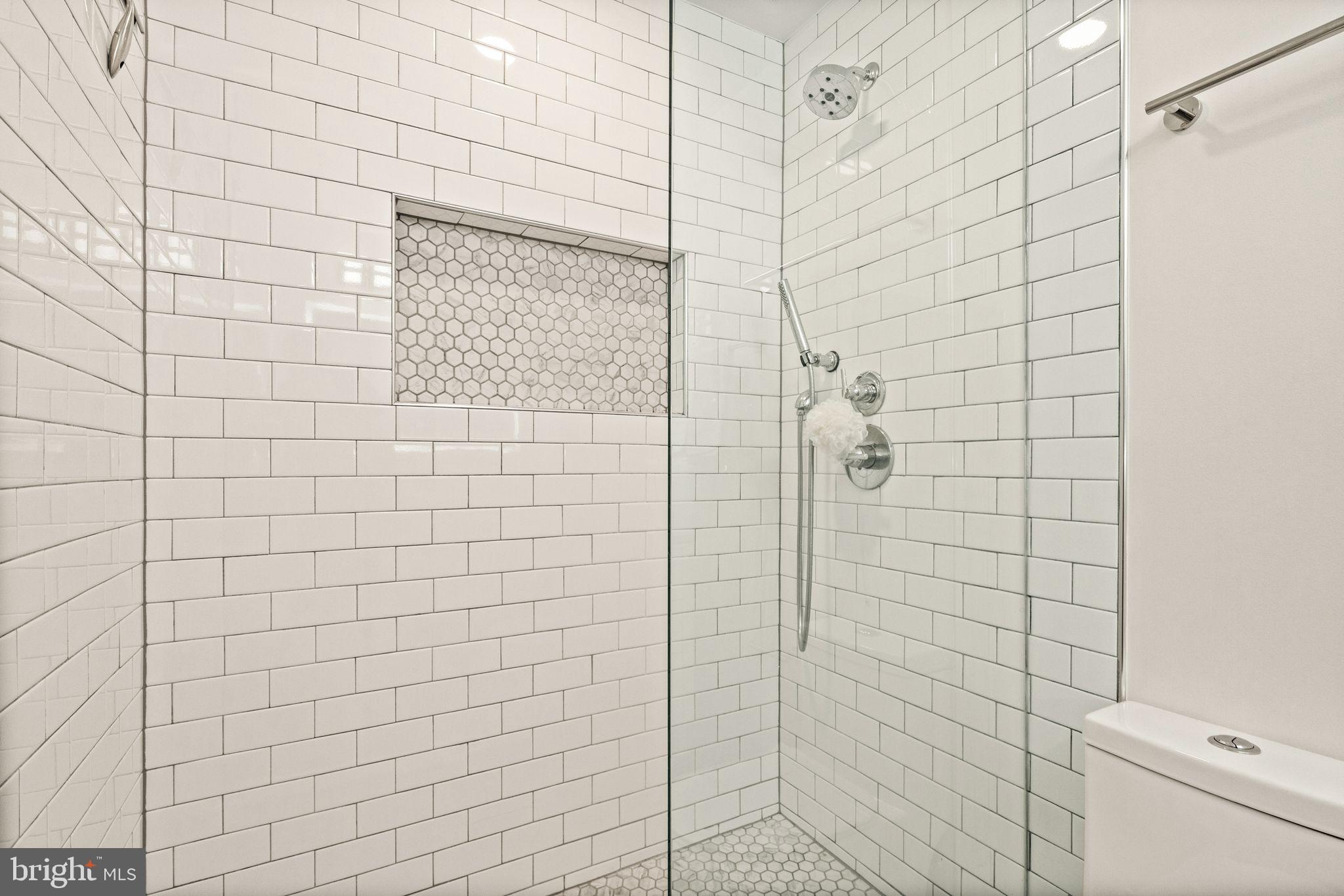 RESTON - Residential Lease