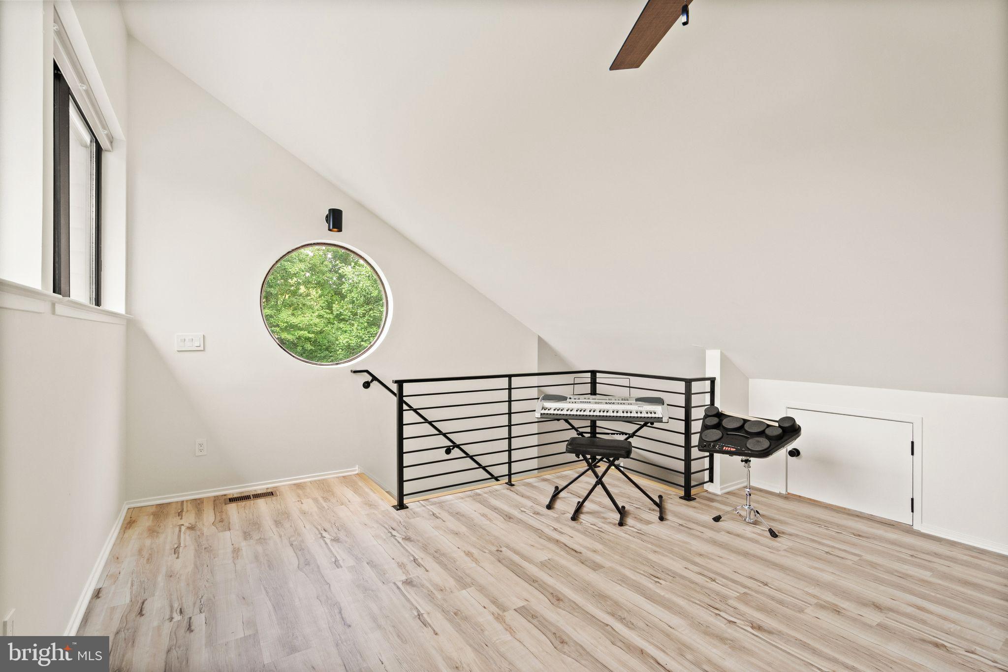 RESTON - Residential Lease