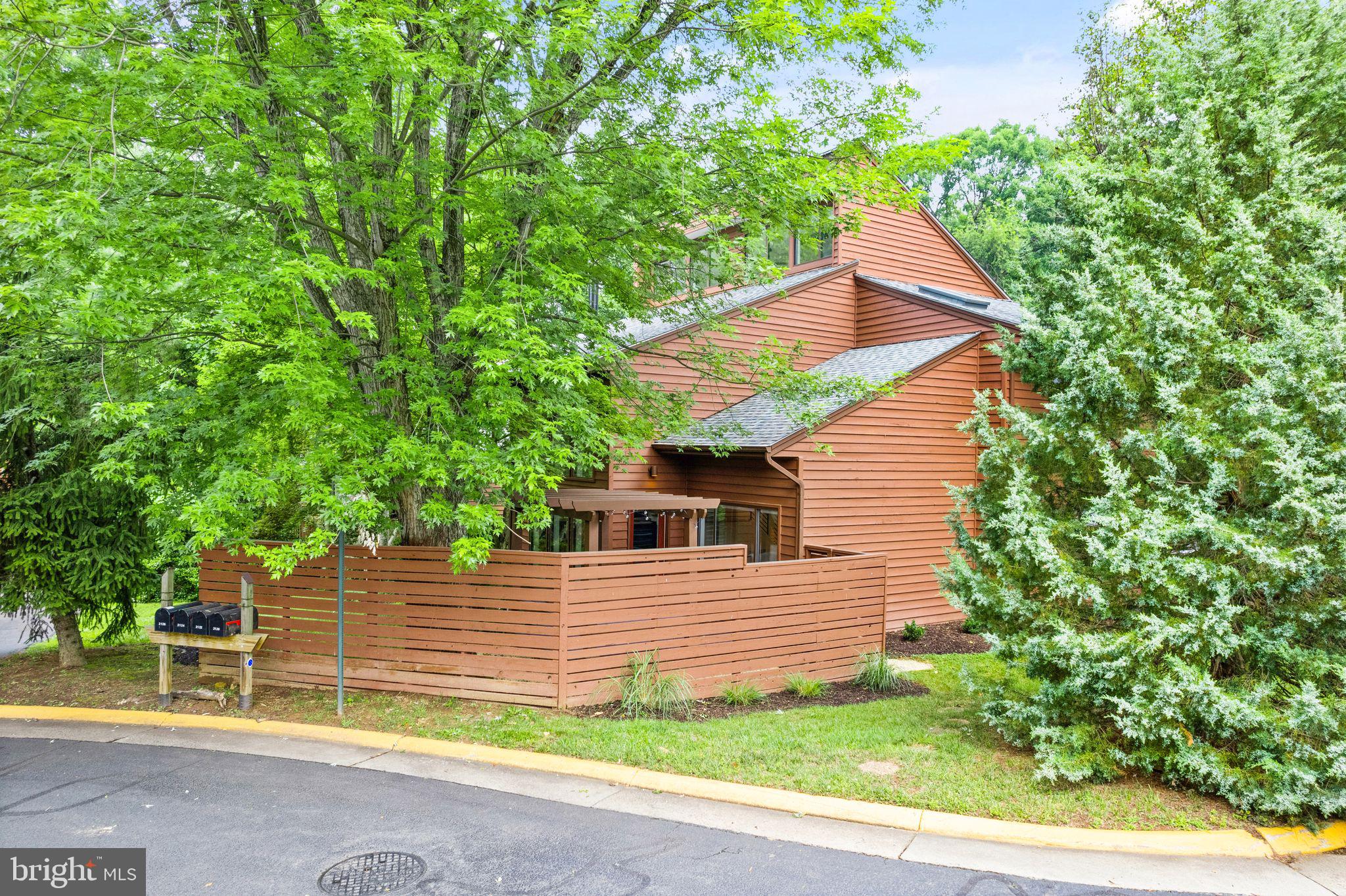 RESTON - Residential Lease