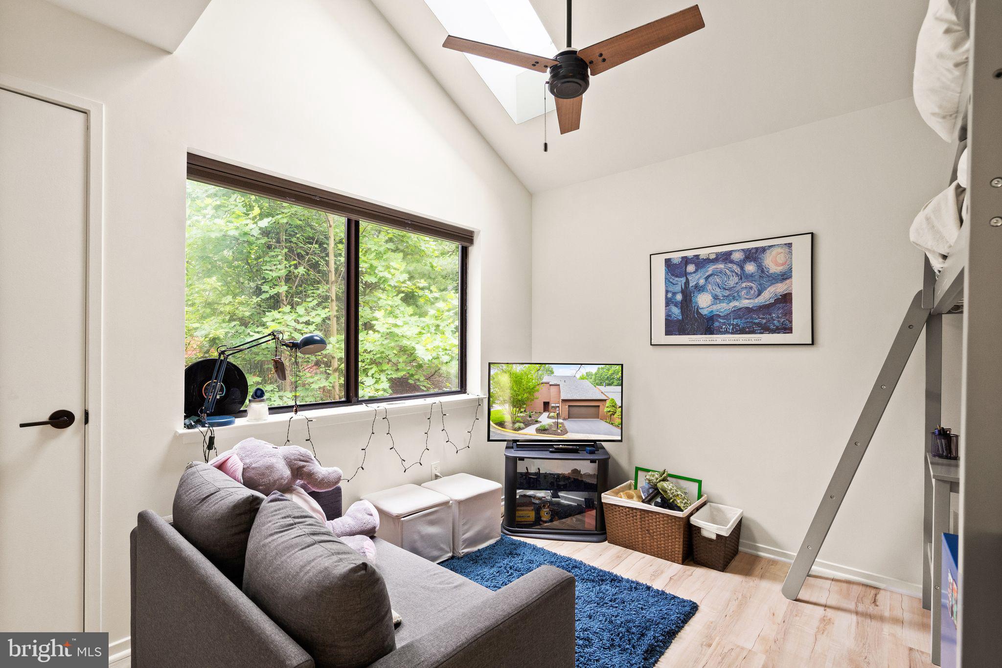 RESTON - Residential Lease