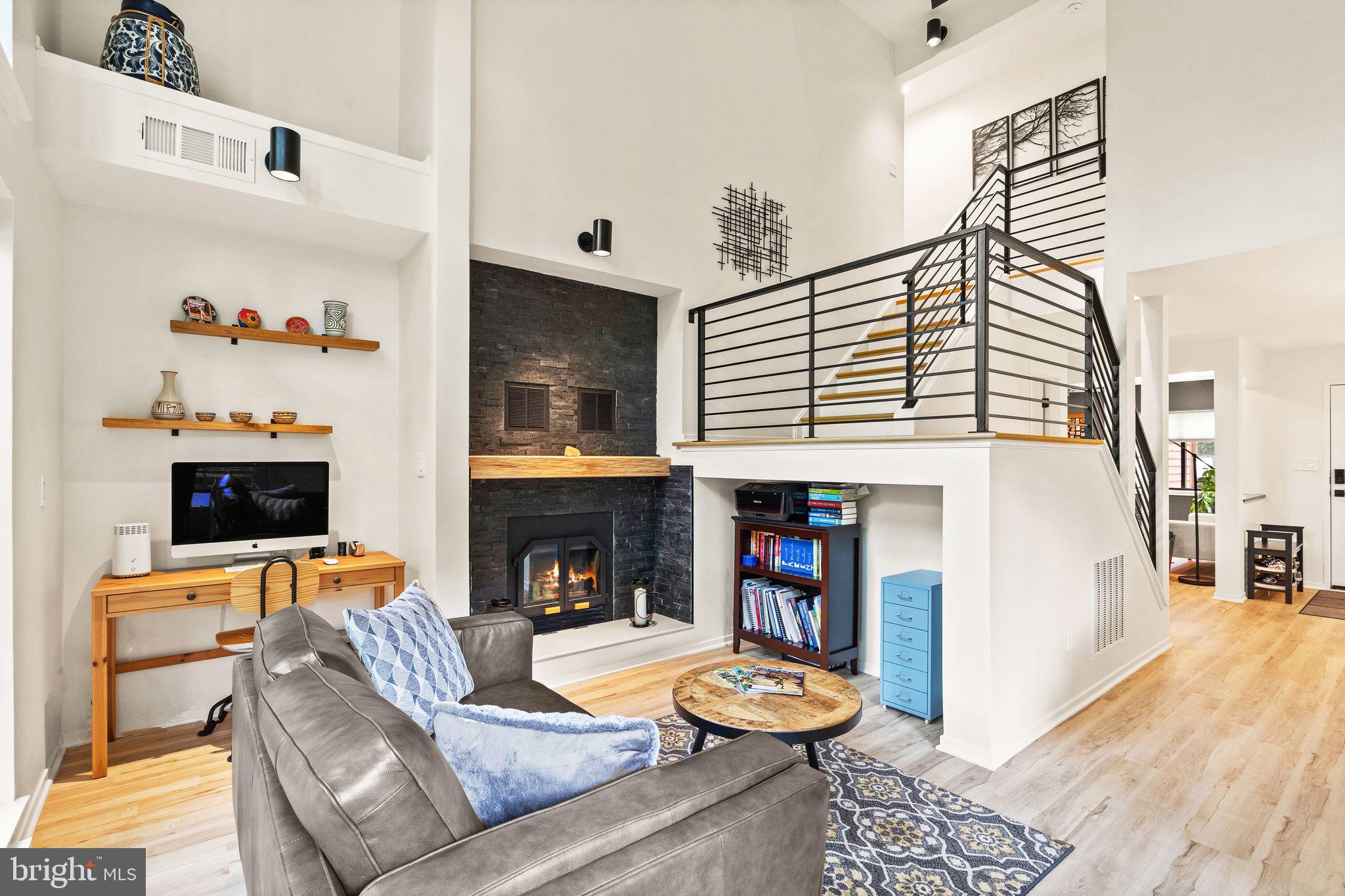 RESTON - Residential Lease