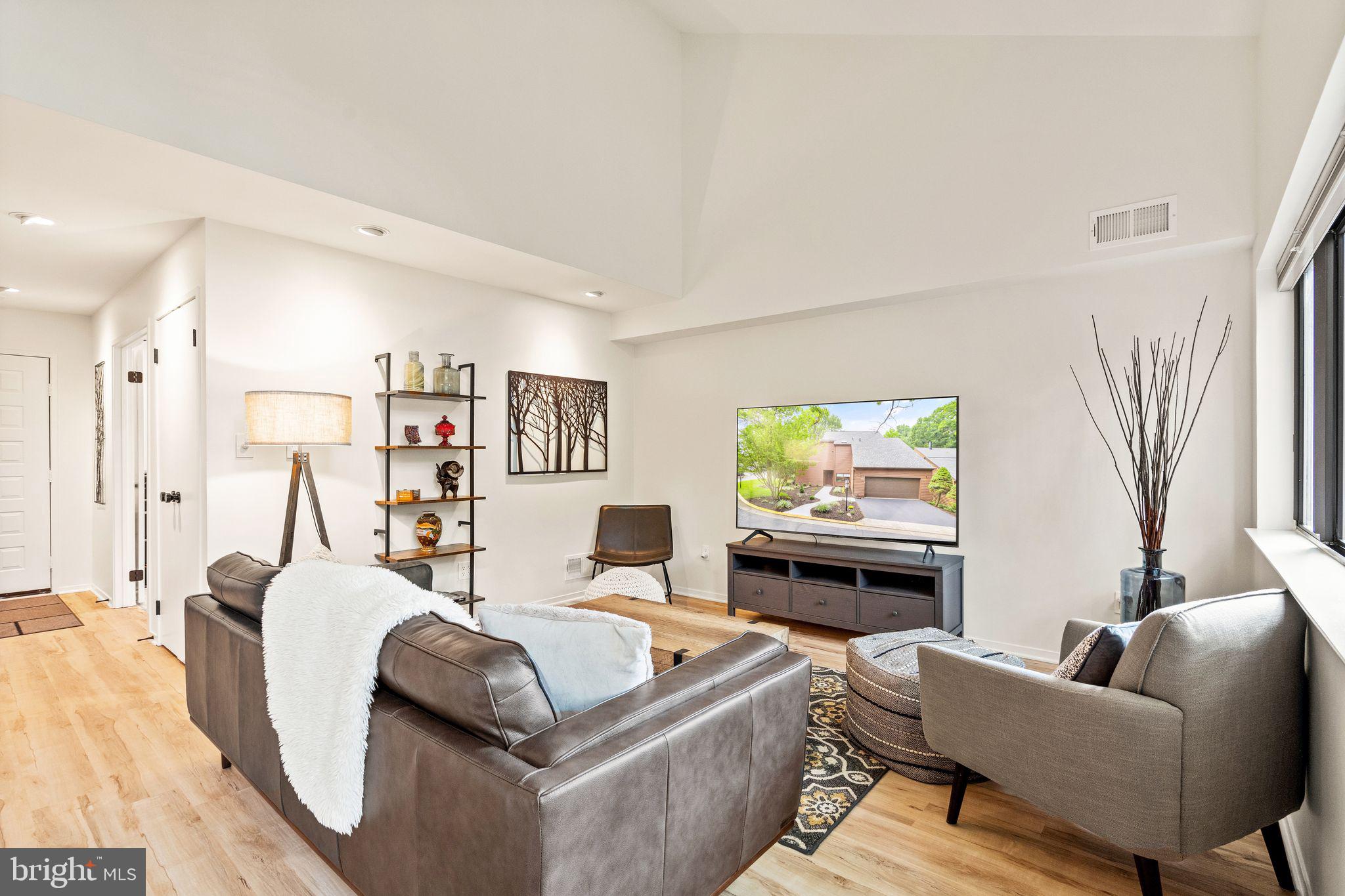 RESTON - Residential Lease