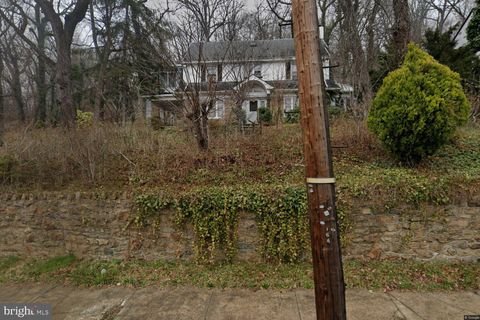 Photo of 1619 Mineral Spring Road, READING, PA 19602 (MLS # PABK2069168)