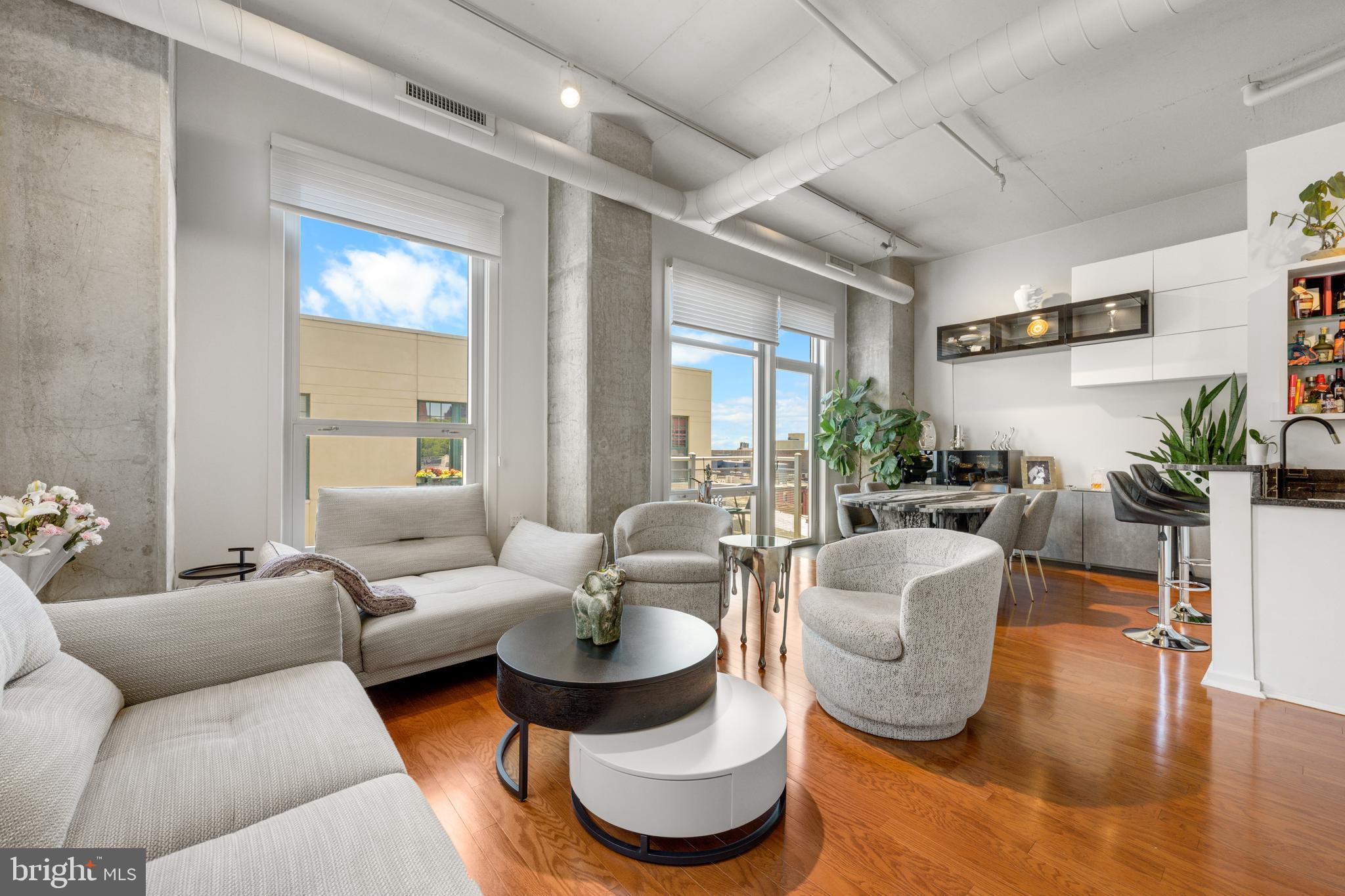113 N BREAD STREET 00 3A6