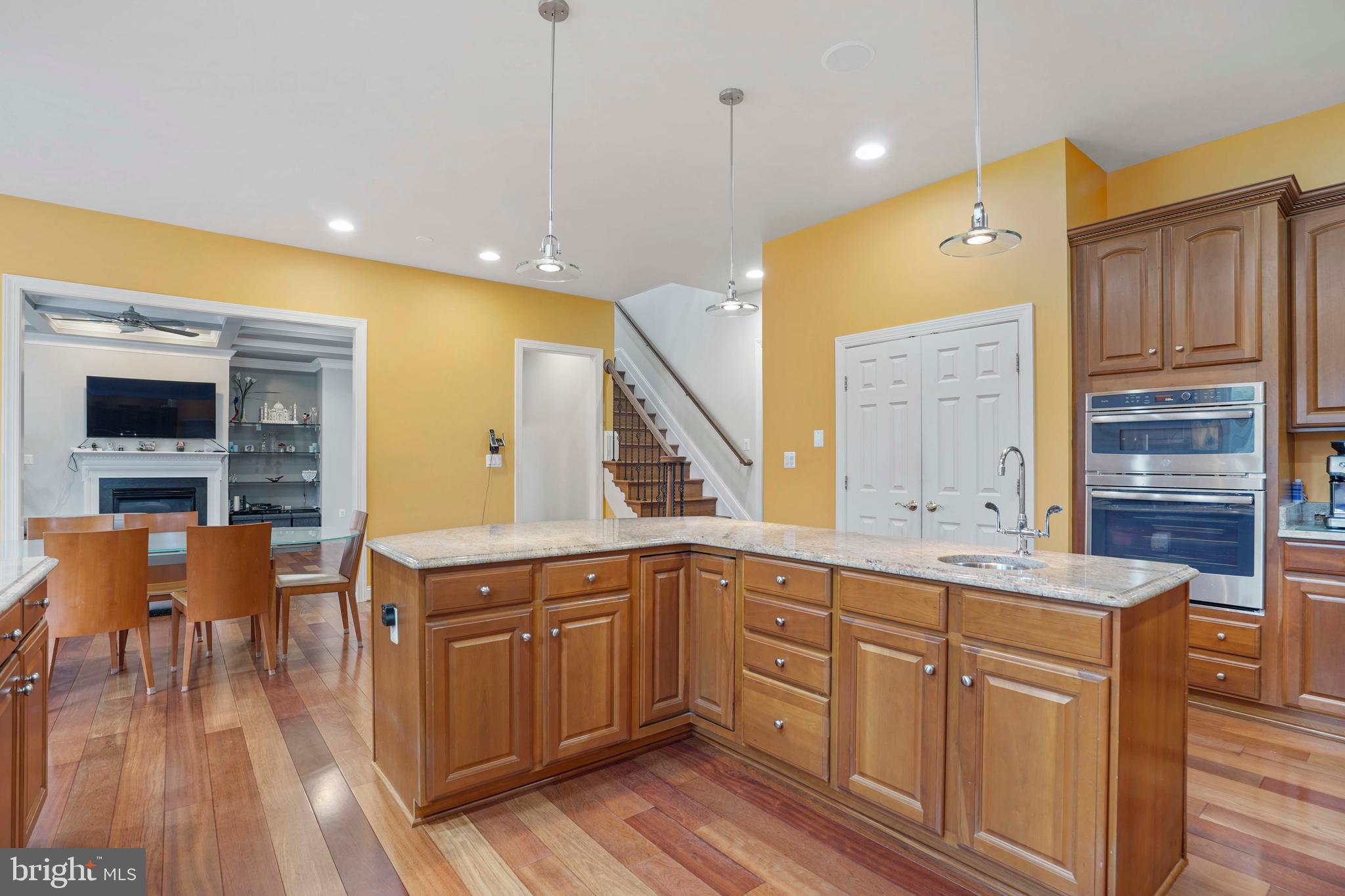 THOMPSONS CREST - Residential