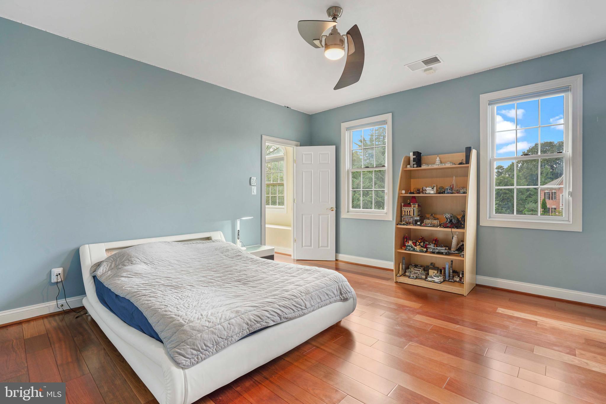 THOMPSONS CREST - Residential