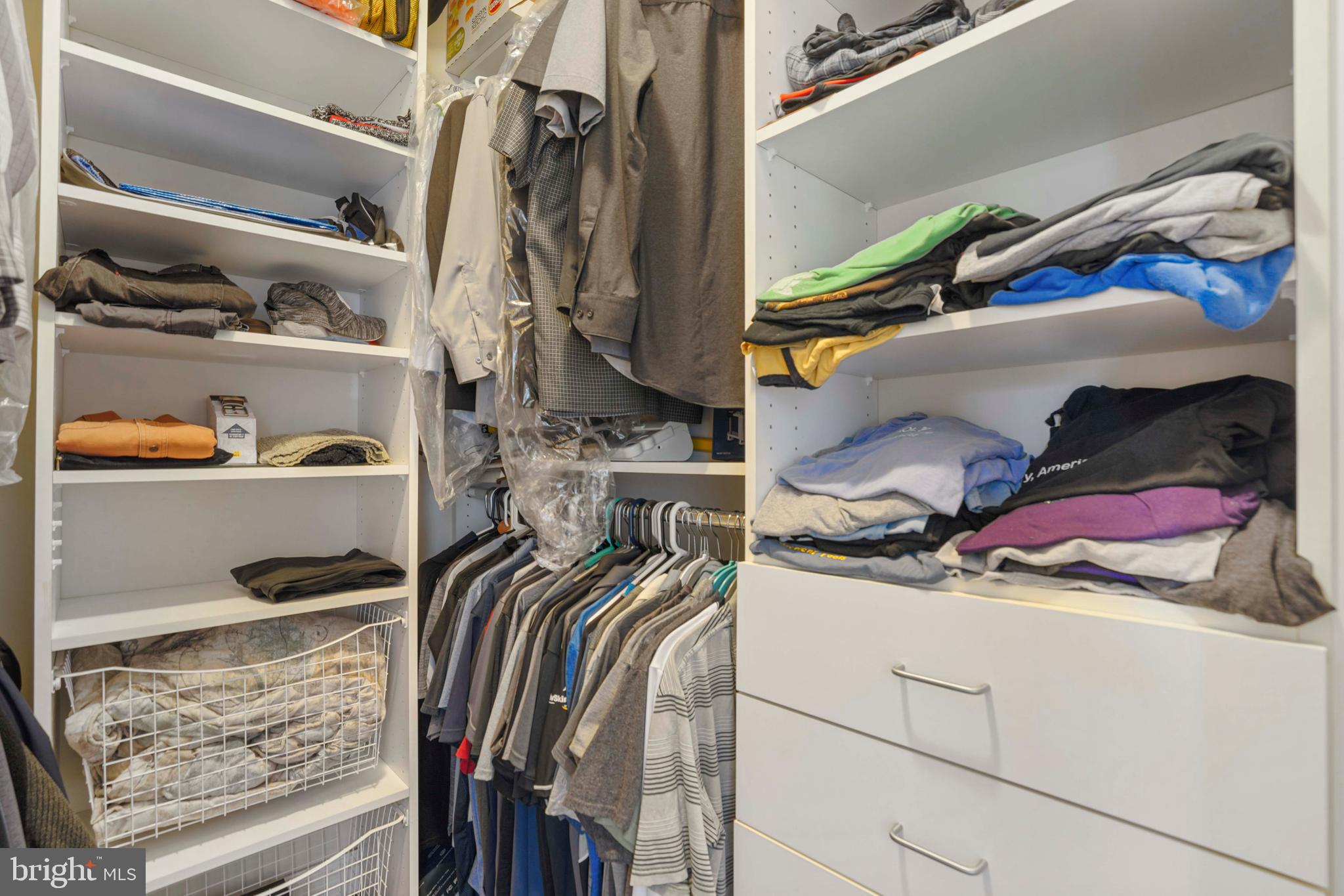 THOMPSONS CREST - Residential