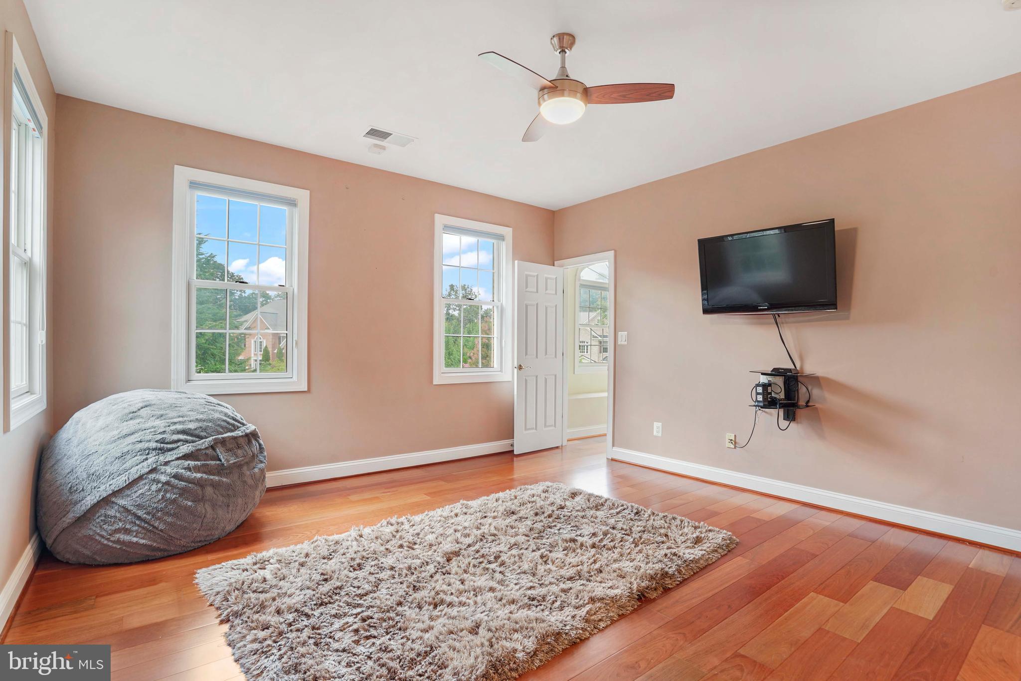 THOMPSONS CREST - Residential